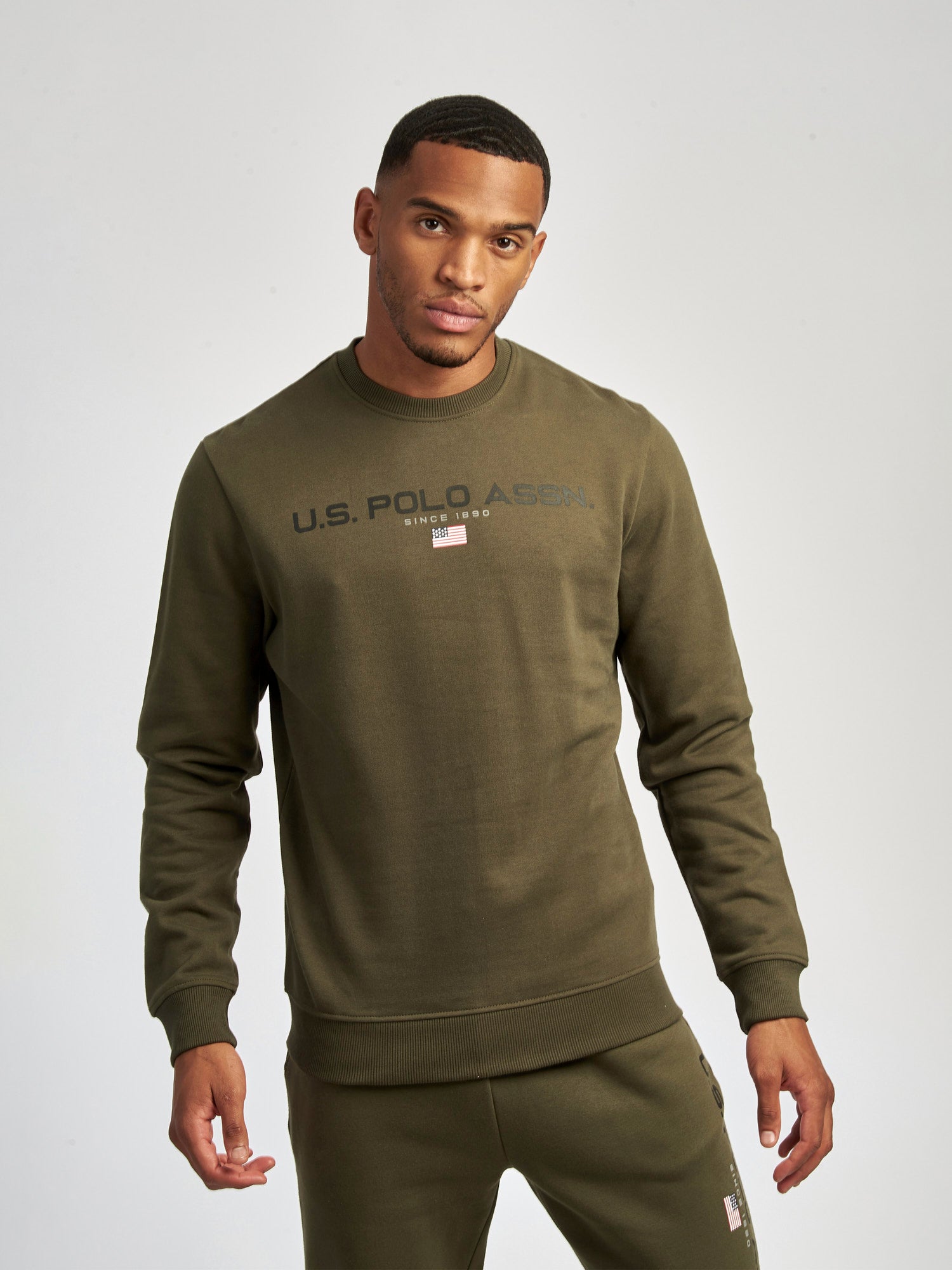 Mens Block Flag Graphic Crew Neck Sweater in Army Green –