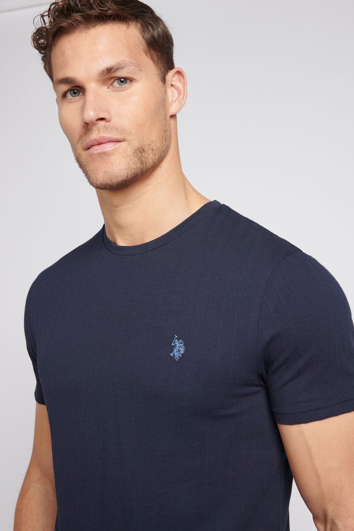 Mens Classic Fit Verticle Texture T-Shirt in Dark Sapphire Navy