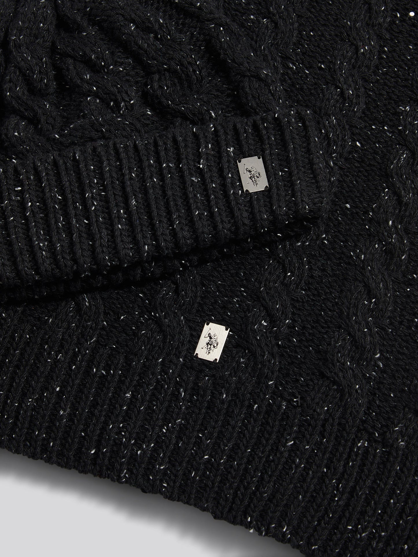 Mens Cable Knit Beanie & Scarf Box Set in Black