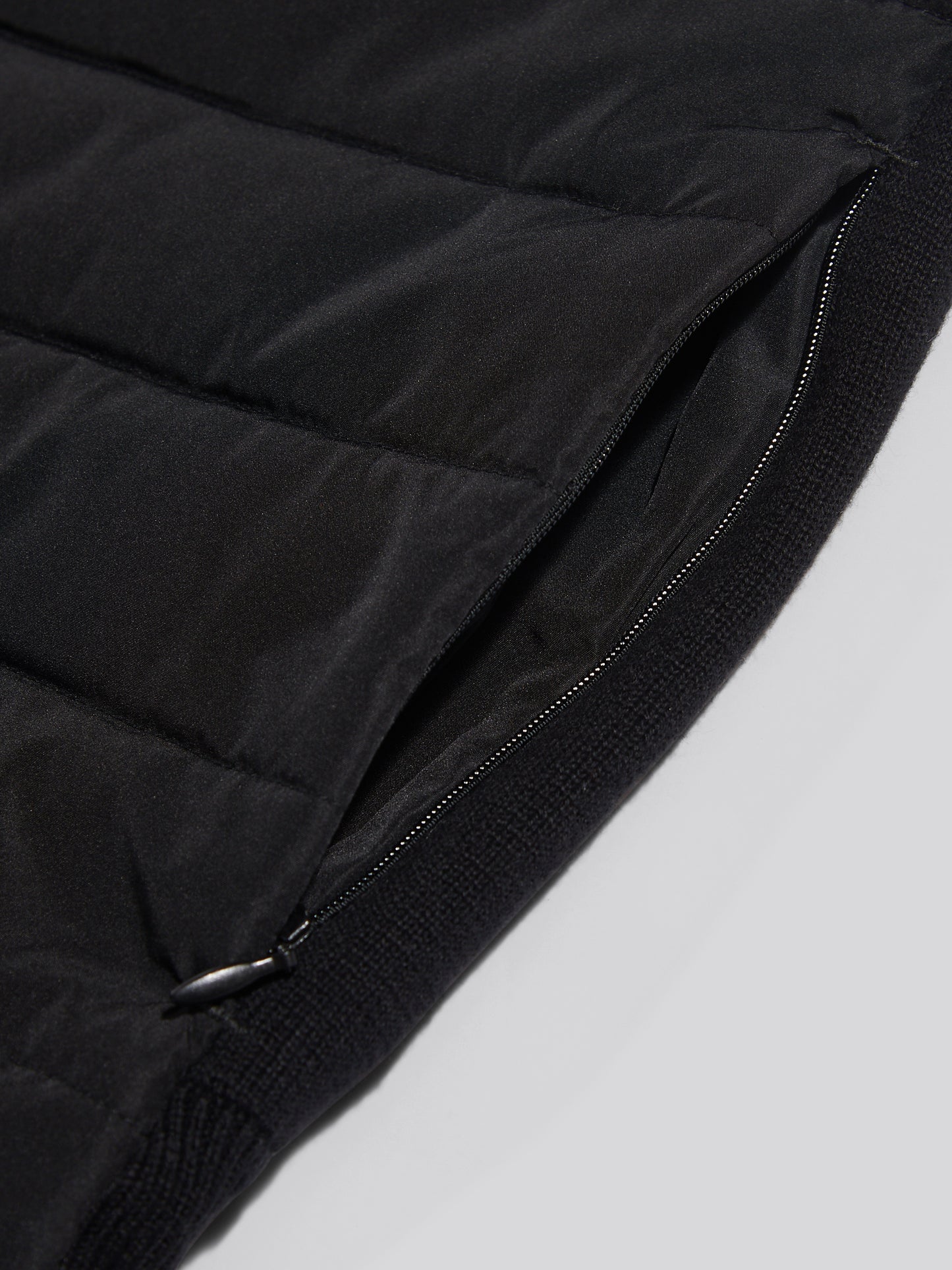 Mens Hybrid Quilted Knit Gilet Black
