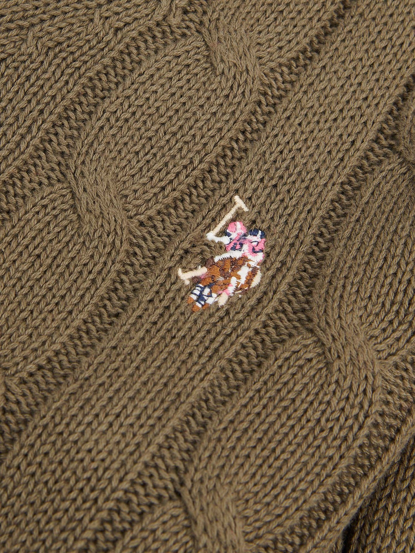 Womens V-Neck Cable Jumper in Kalamata Green