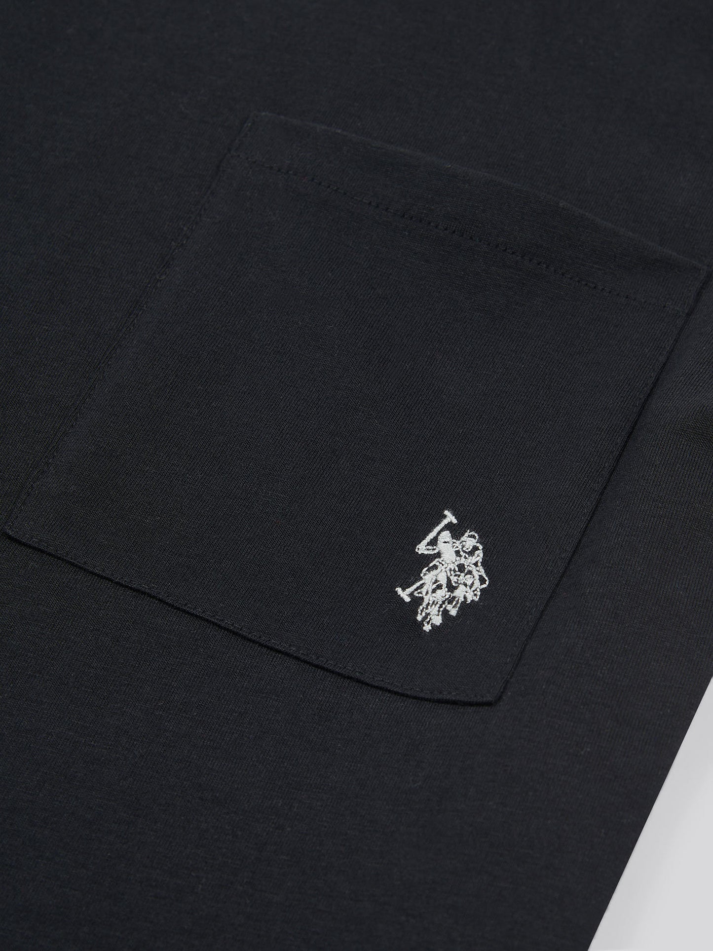 Womens Crew Neck Pocket T-Shirt in Black