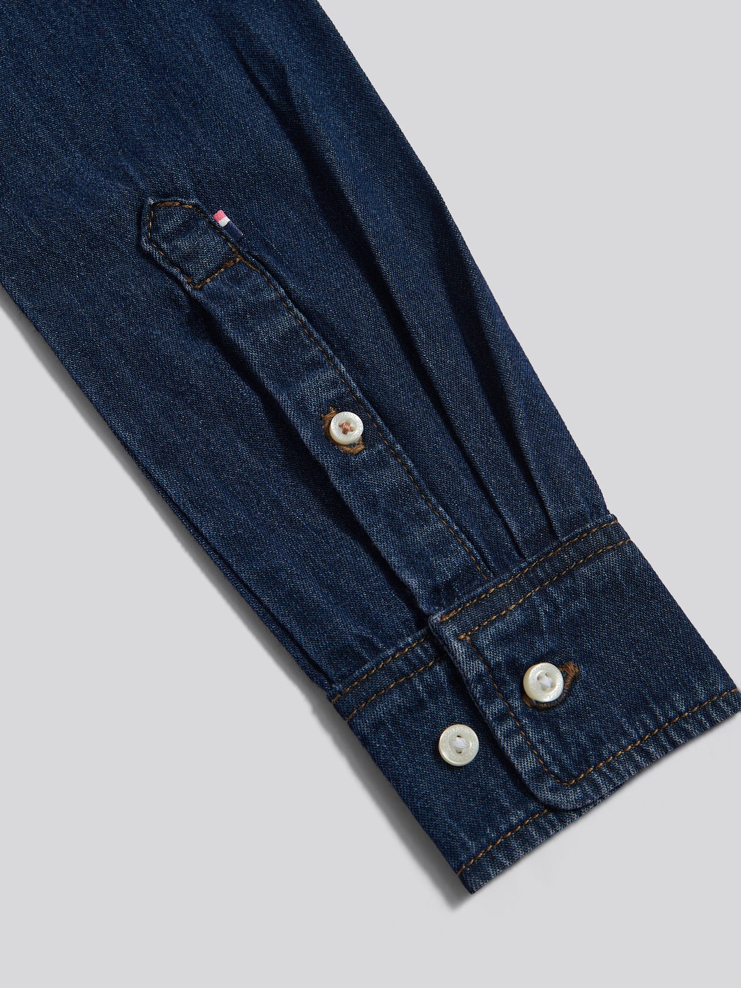 Womens Denim Shirt in Dark Blue Wash