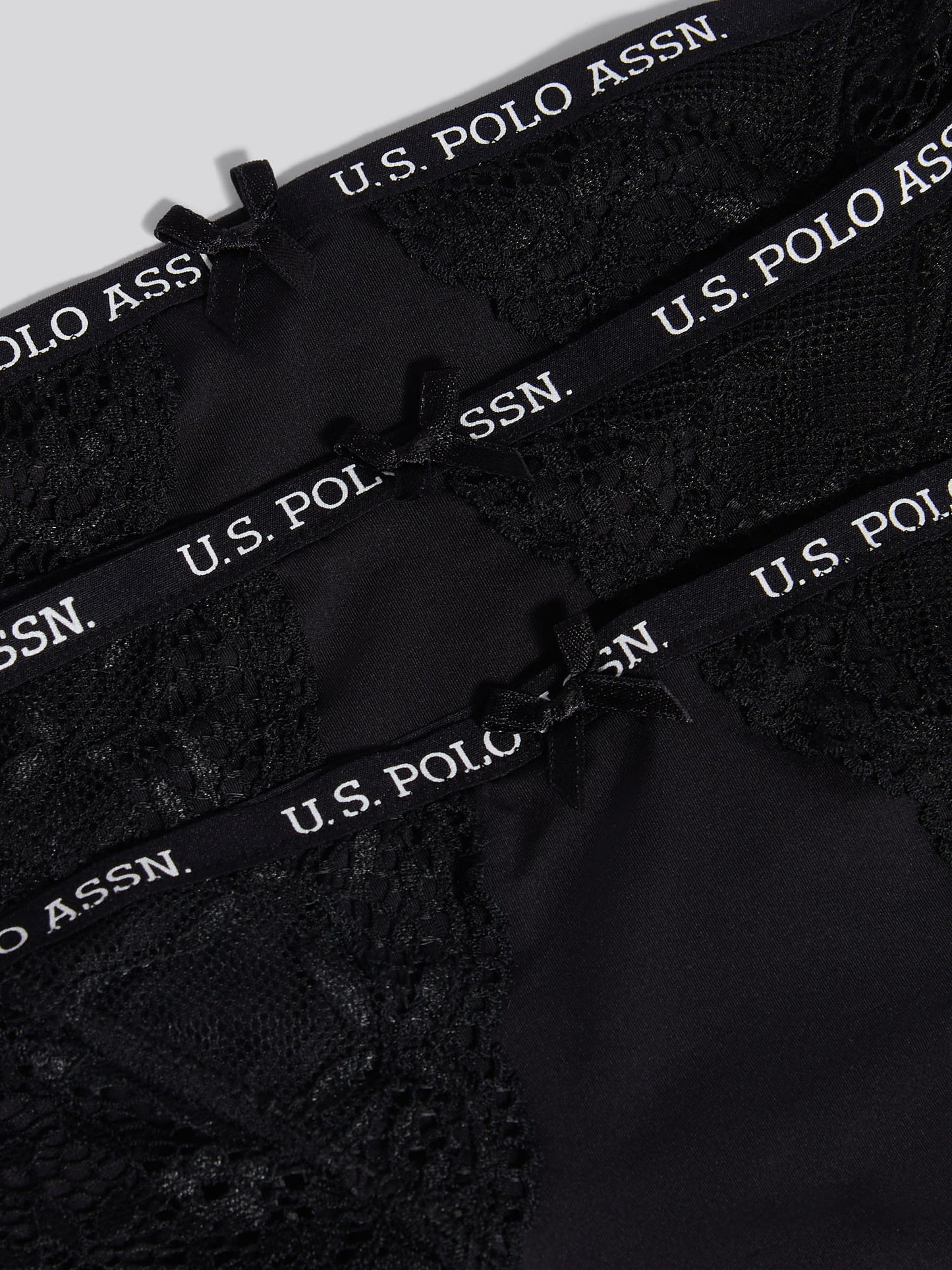 Womens 3 Pack Picot Trim & Lace Mix Bikini Brief in Black