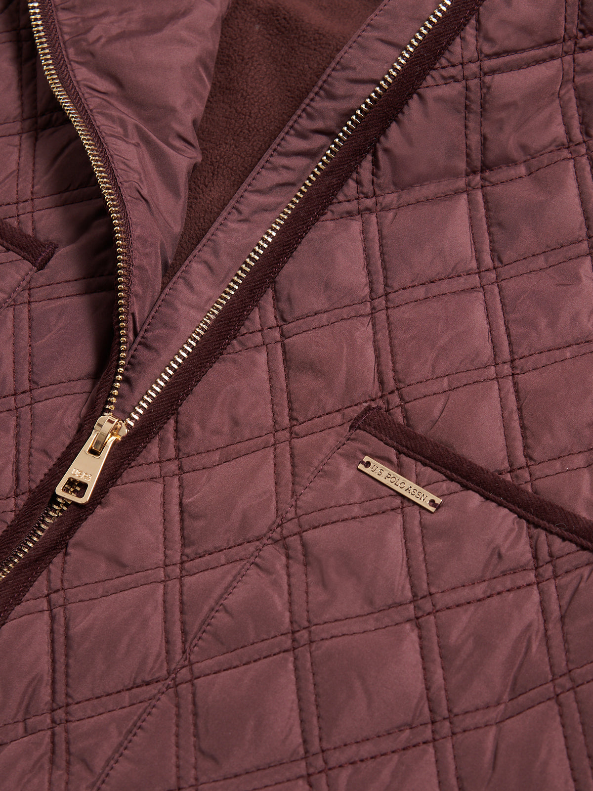 Womens Corduroy-Trim Quilted Hacking Gilet Huckleberry