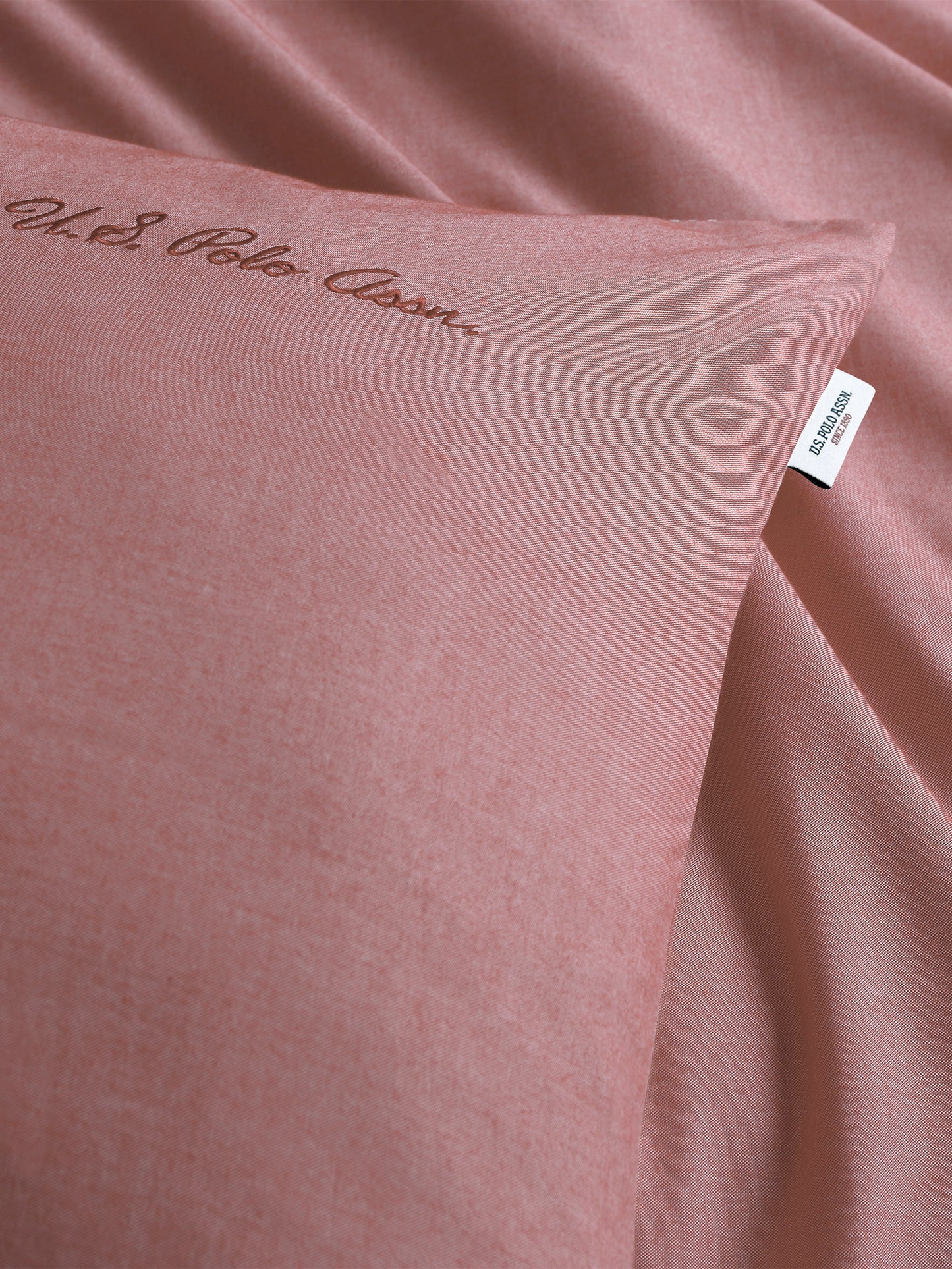 Pure Cotton Chambray Duvet Set in Haute Red
