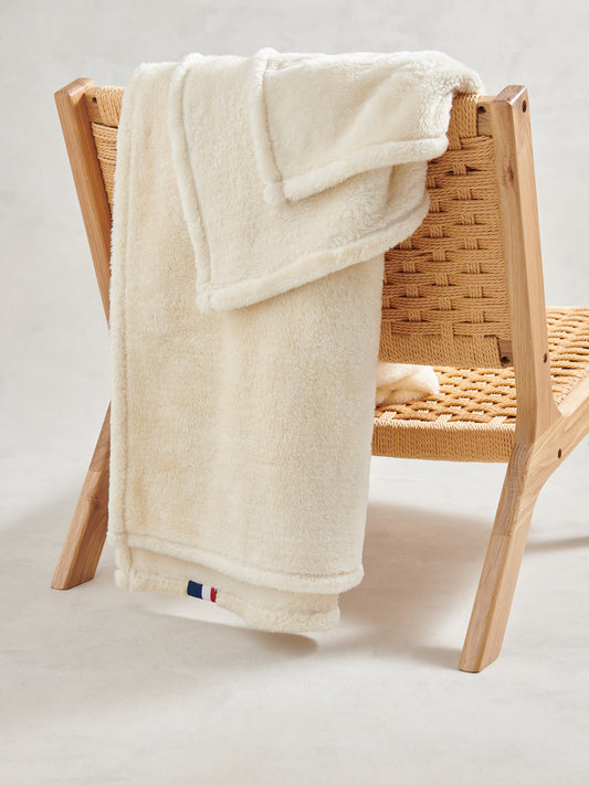 Premium Fleece Throw Coconut Milk