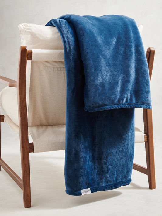 Premium Fleece Throw Ensign Blue