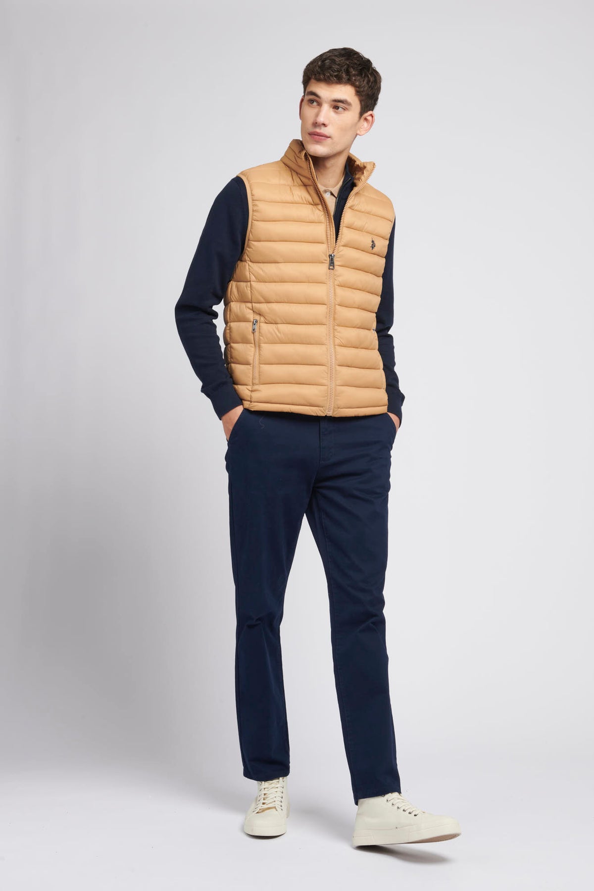 Mens Bellow Gilet in Iced Coffee