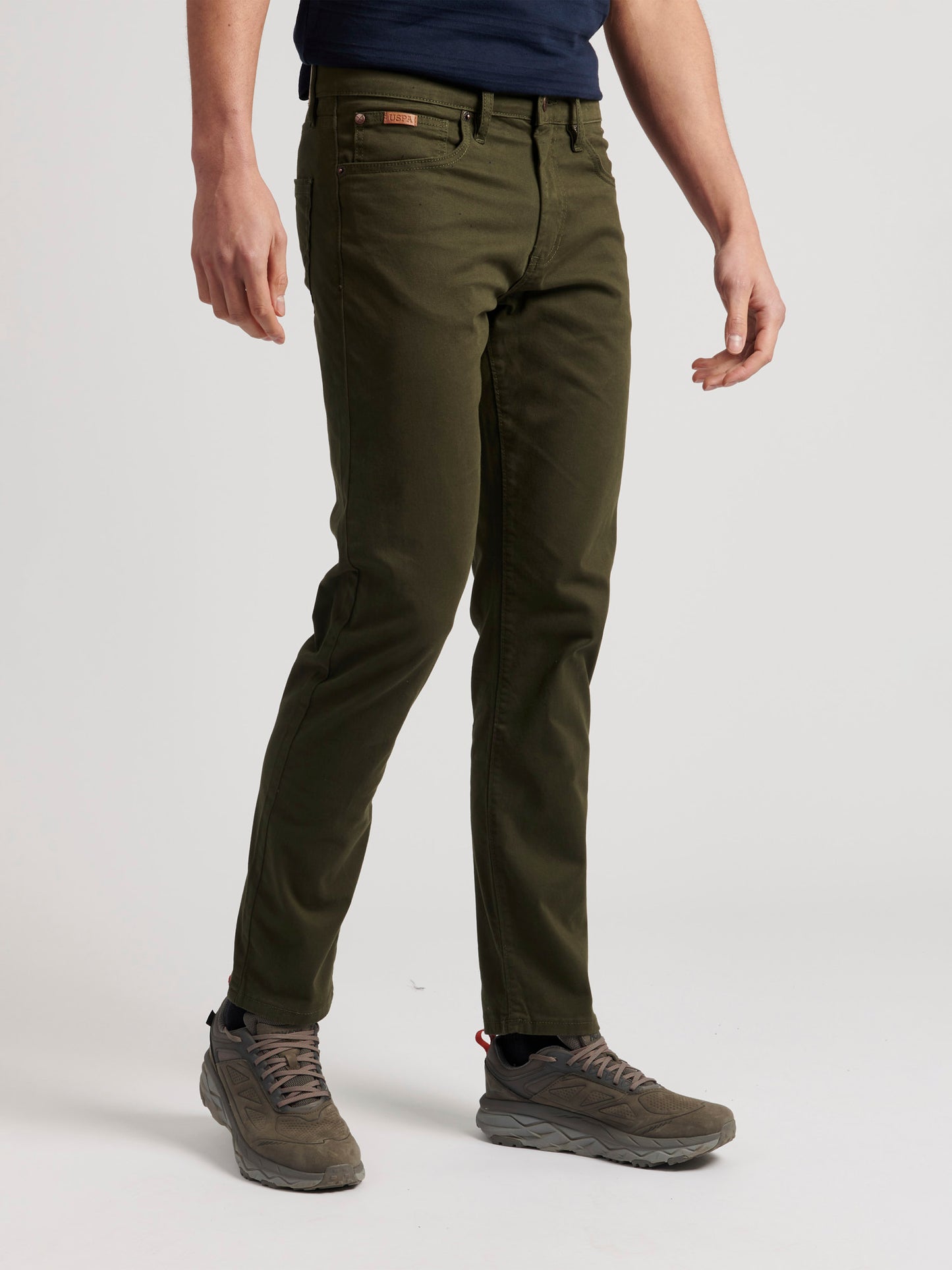Mens Woven Trousers in Army Green