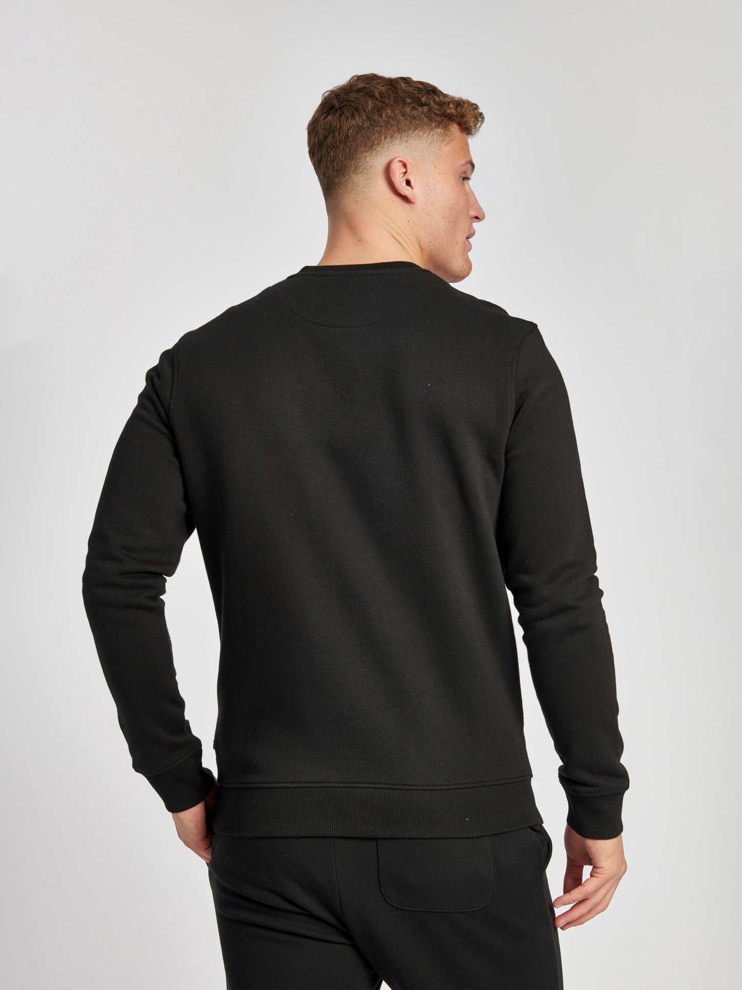 Mens Block Flag Graphic Crew Neck Sweater in Black
