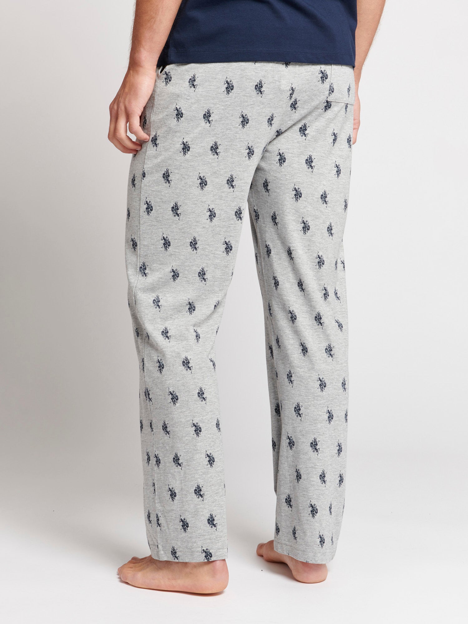 U.S. POLO ASSN LOUNGEWEAR | MEN AND WOMEN COZY AND COMFORTABLE CLOTHING – U.S.  Polo Assn. UK