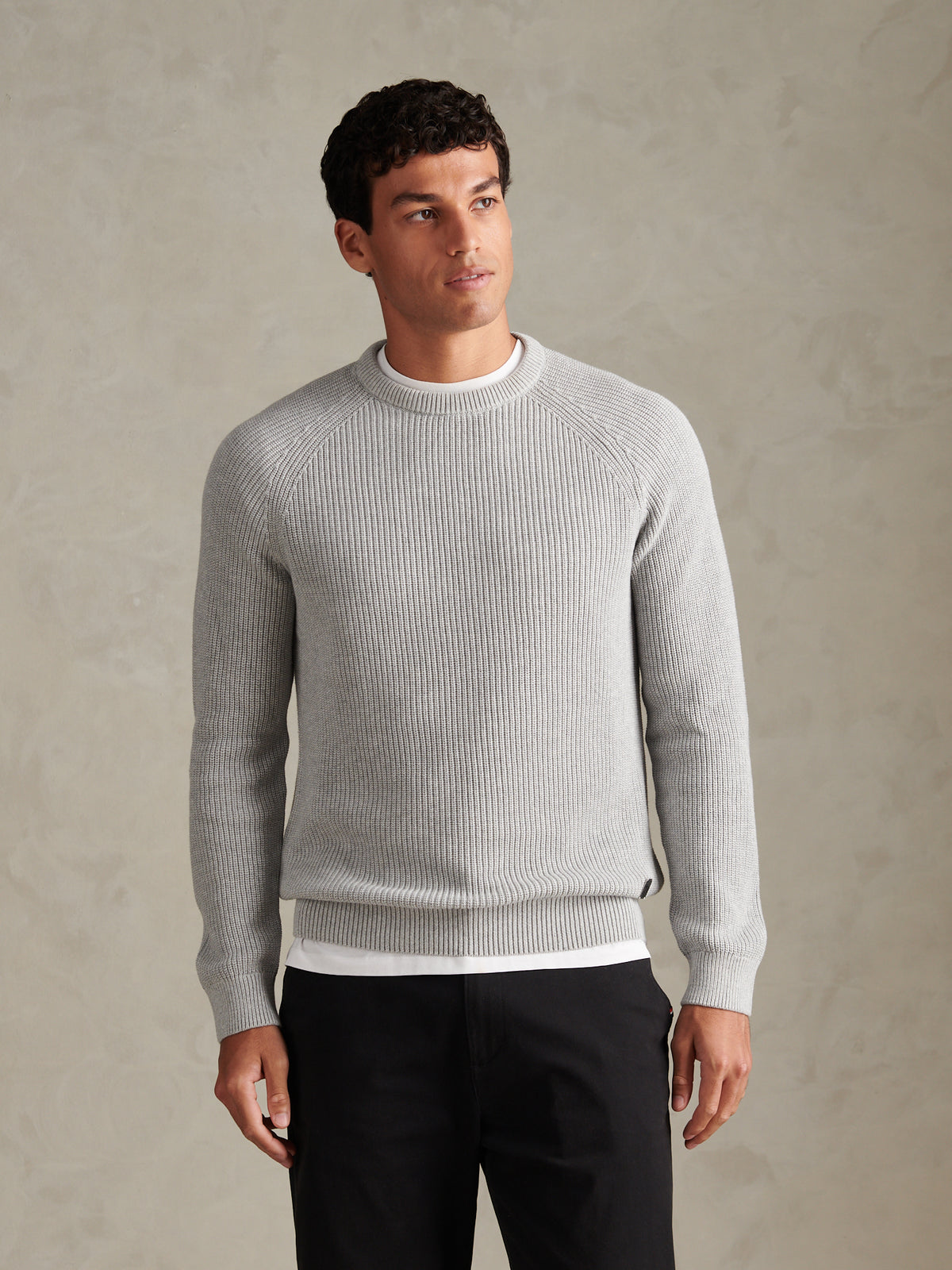 Mens Textured Raglan Crew Neck Jumper Mid Grey Marl