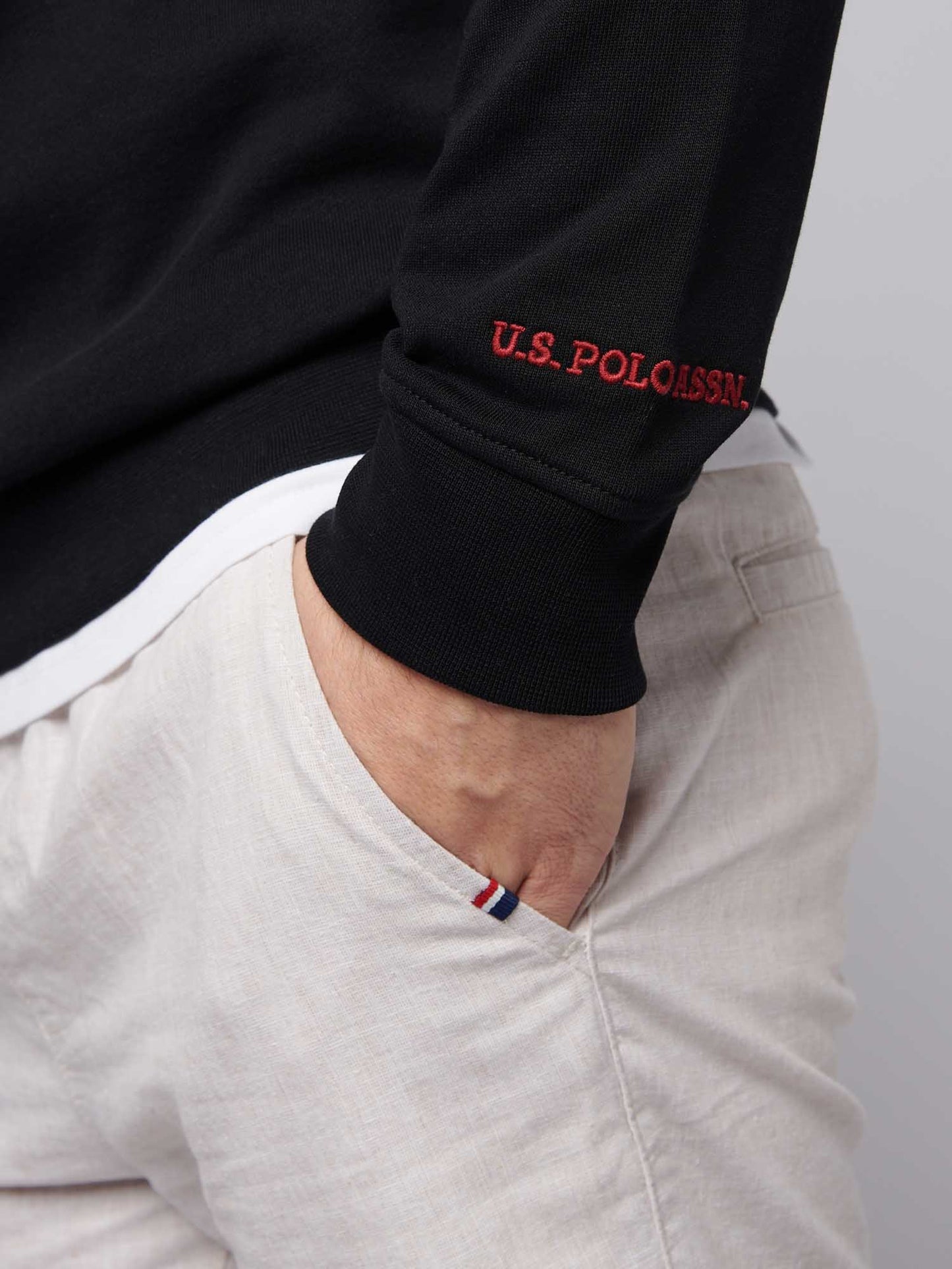 Mens USPA Chuck Loopback Crew Sweat in Black