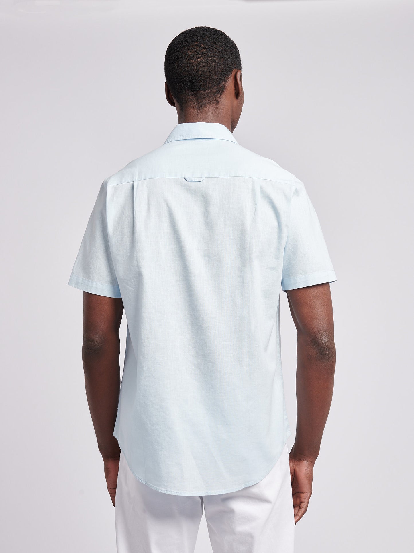 Mens Linen Blend Short Sleeve Shirt in Ice Water