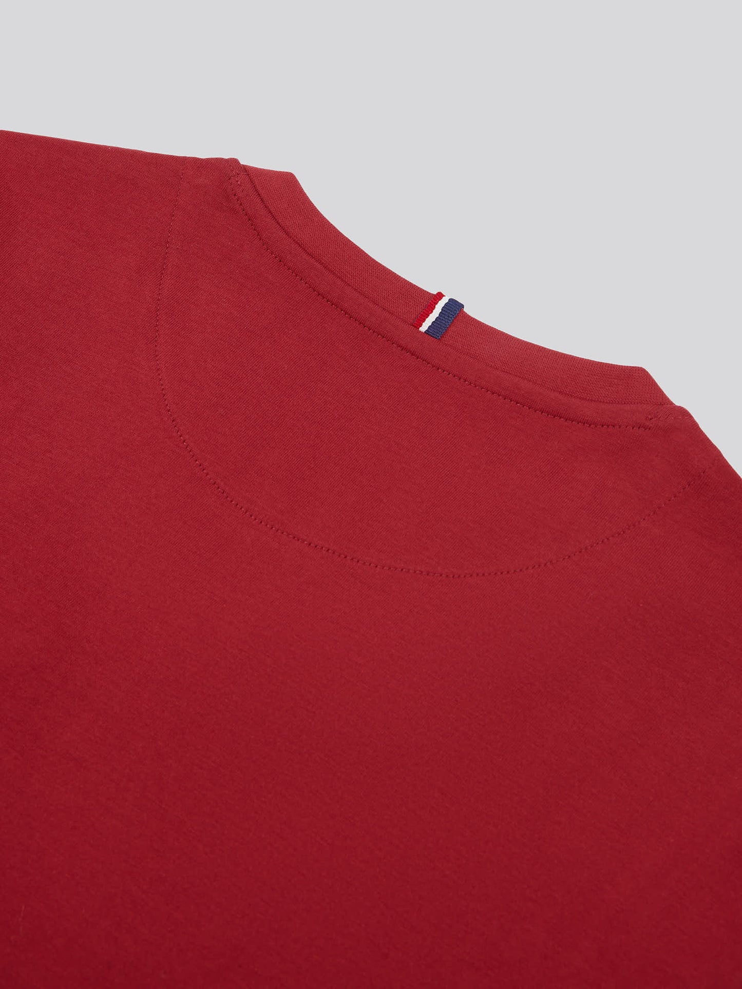 Mens Player 3 T-Shirt in Tibetan Red