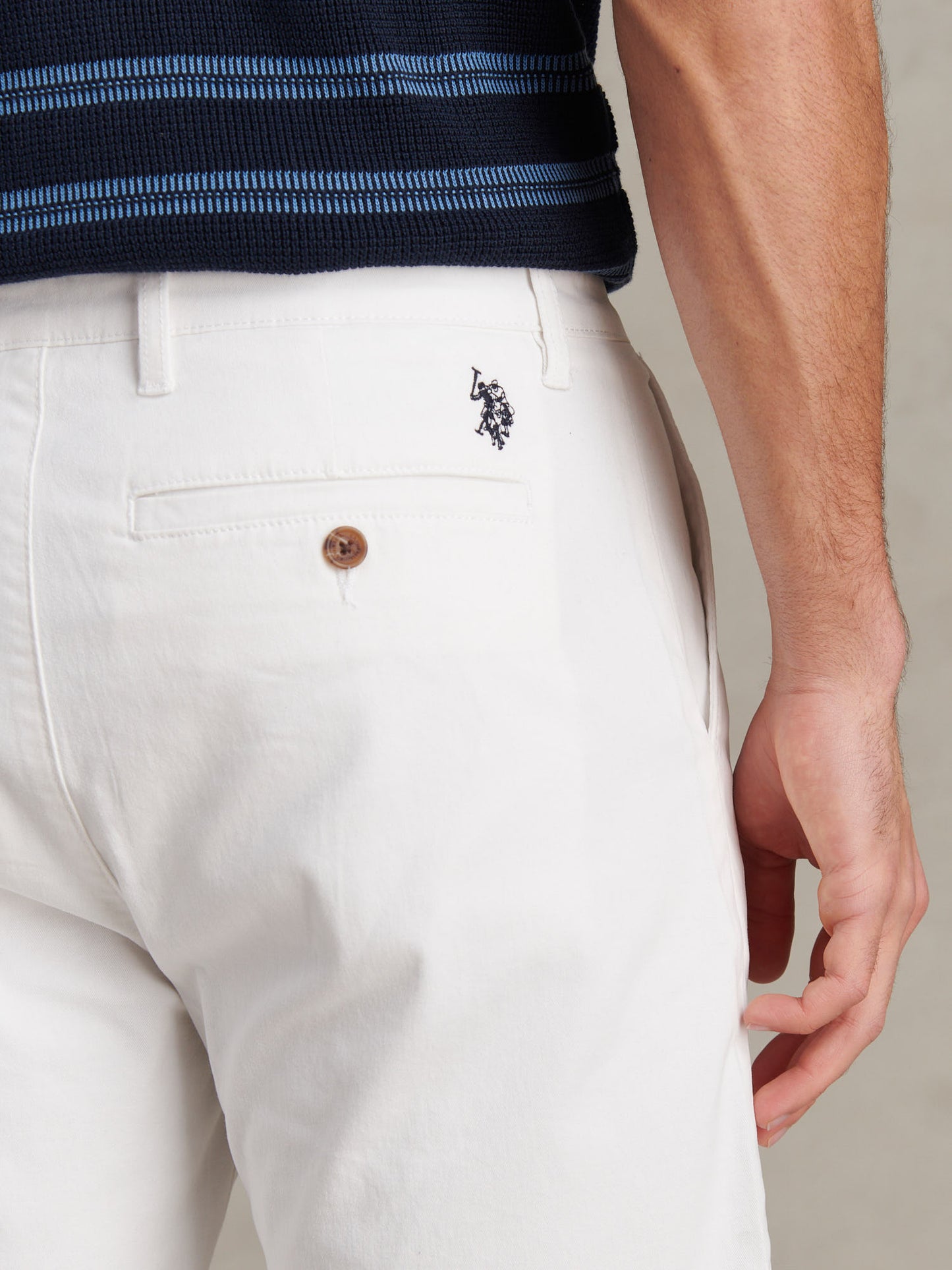 Mens Classic Chinos Shorts in Bright White
