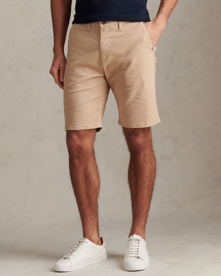 Mens Classic Chinos Shorts in Cornstalk