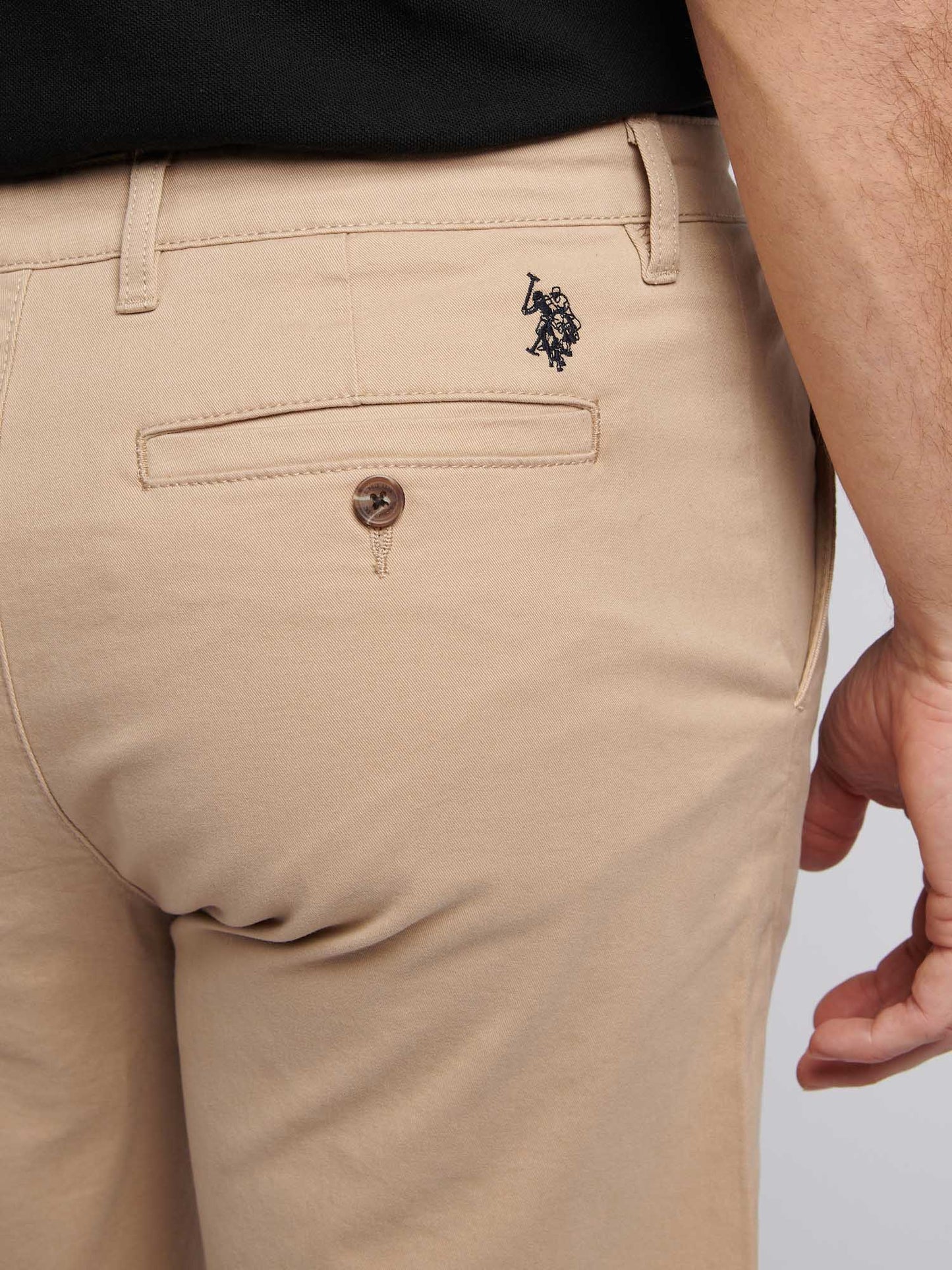Mens Classic Chinos Shorts in Cornstalk