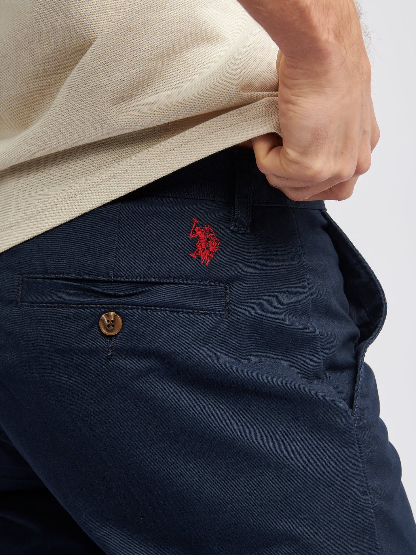 Mens Classic Chinos Shorts in Dark Sapphire Navy / Haute Red DHM