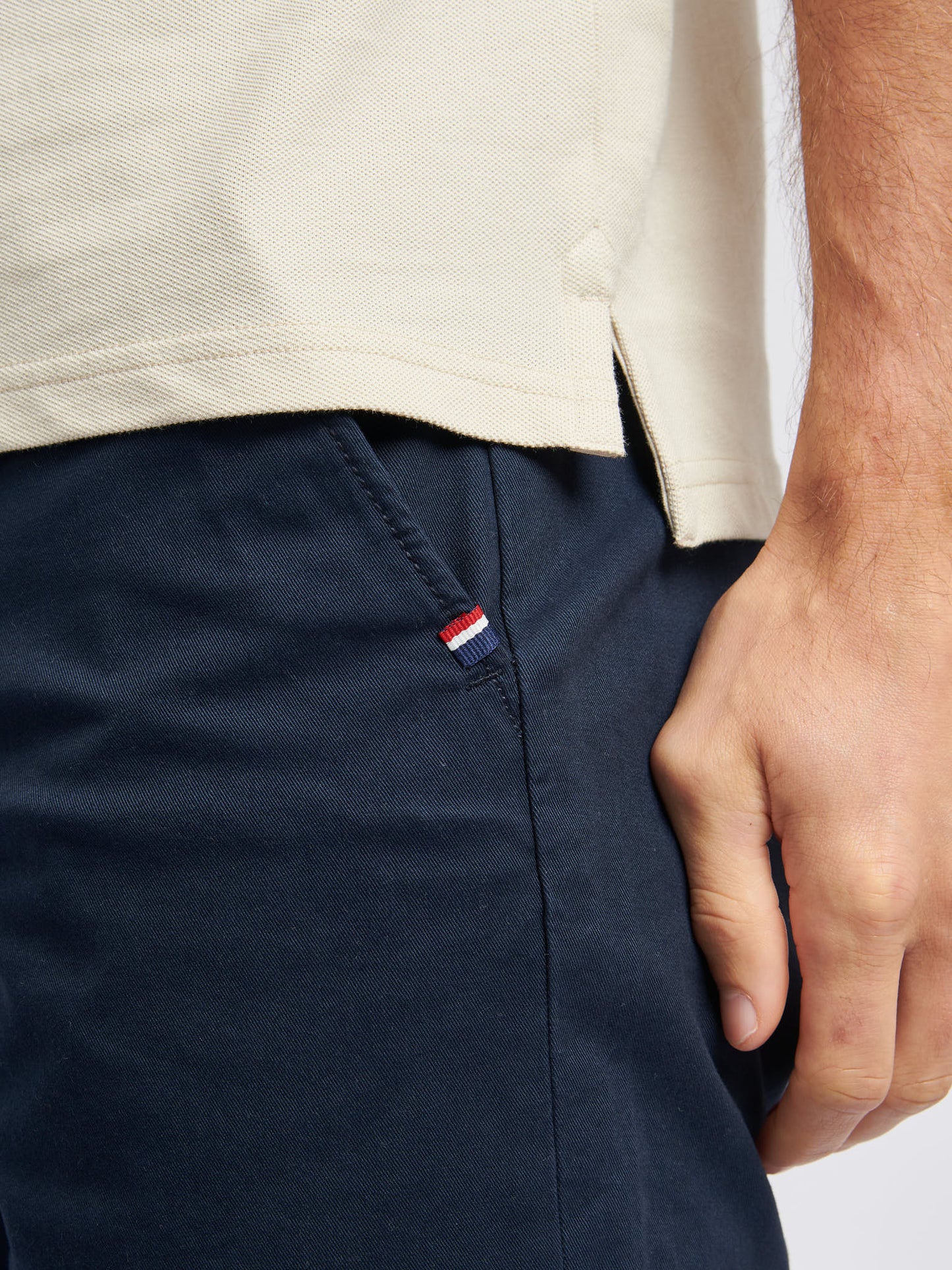 Mens Classic Chinos Shorts in Dark Sapphire Navy / Haute Red DHM