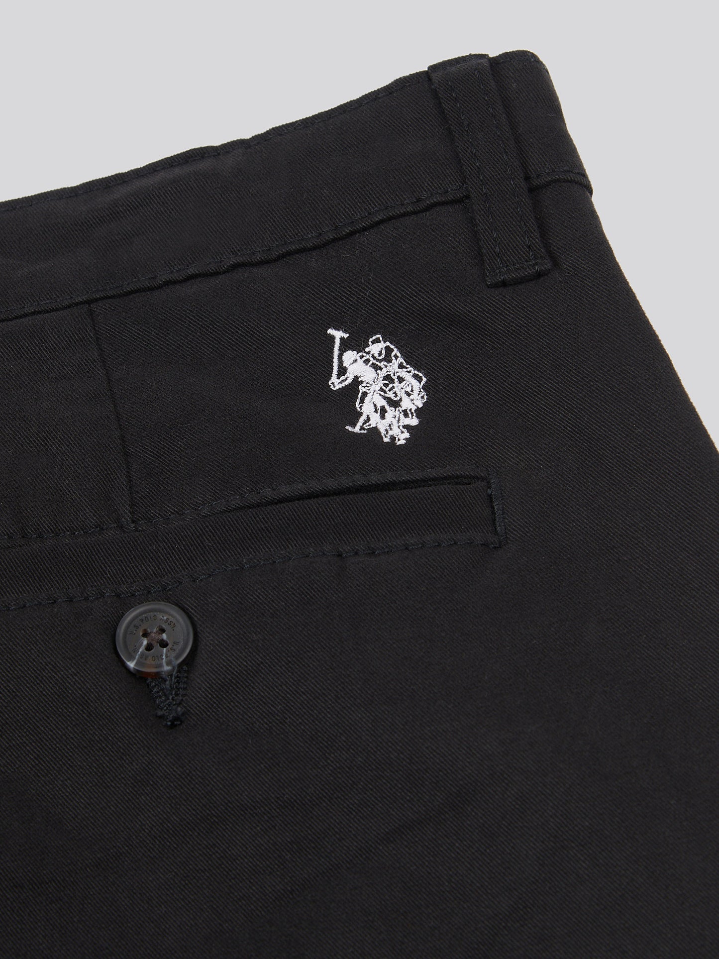 Mens Classic Chinos Shorts in Black Bright White DHM