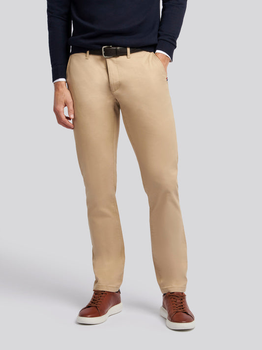 Mens Classic Chinos in Cornstalk