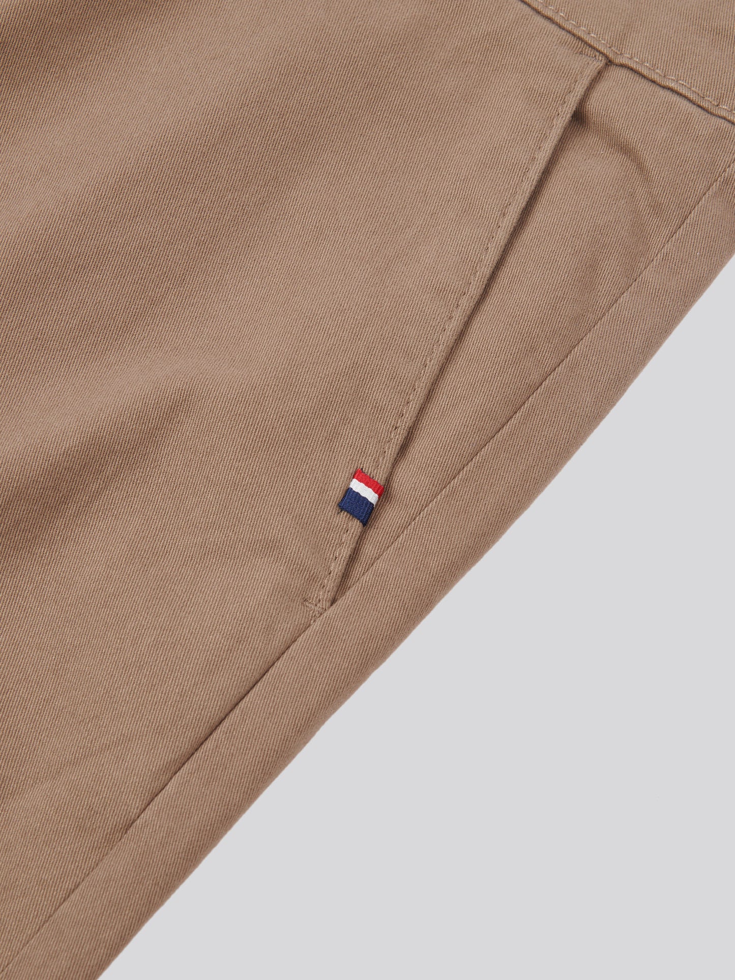 Mens Classic Chinos in Shitake