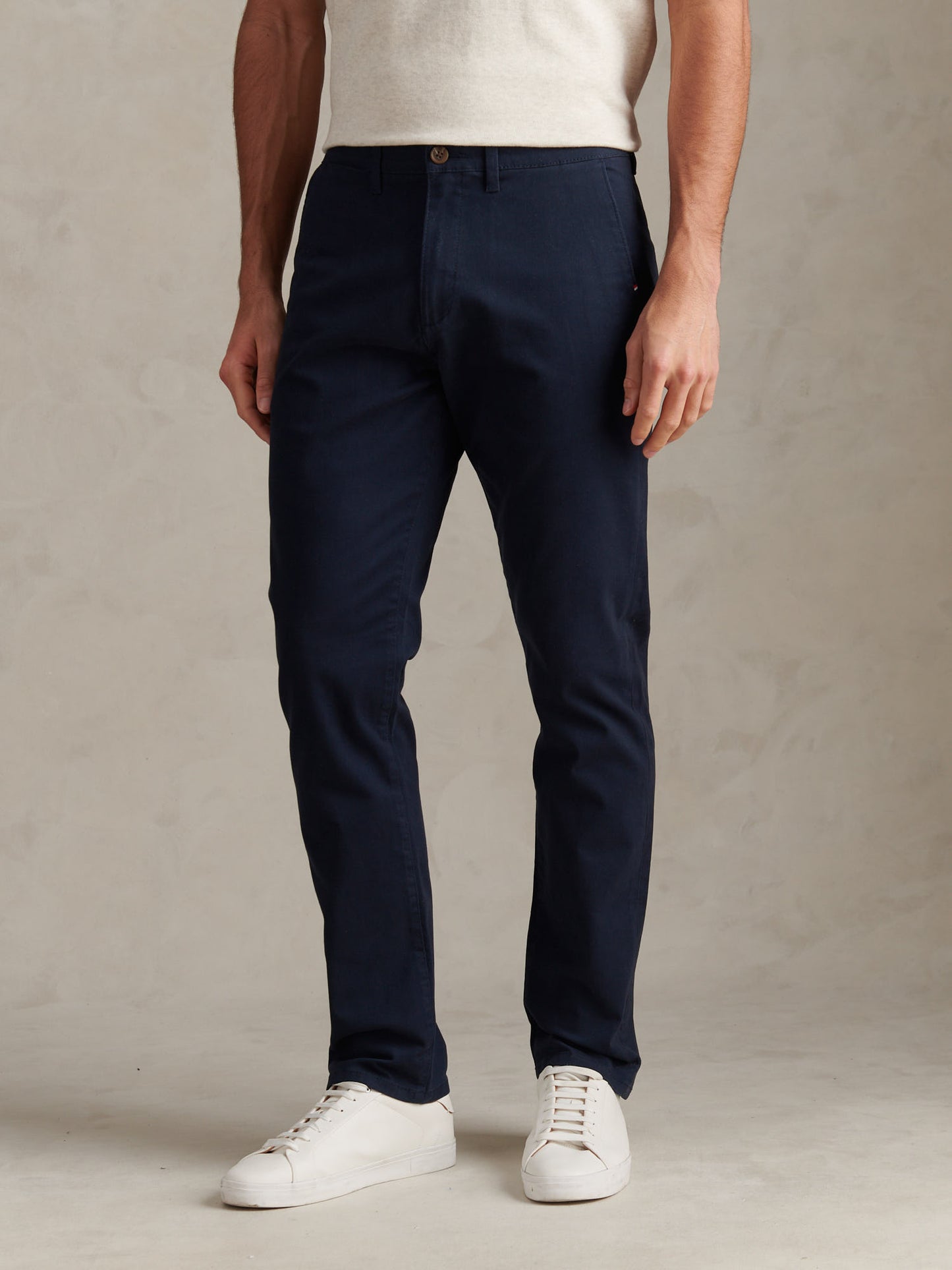 Mens Classic Chinos in Dark Sapphire Navy / Haute Red DHM