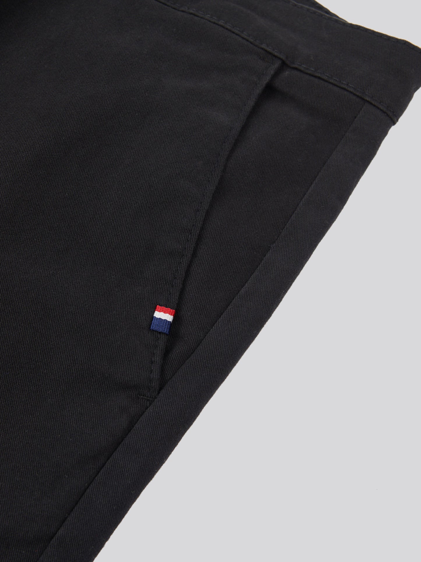 Mens Classic Chinos Black Bright White DHM