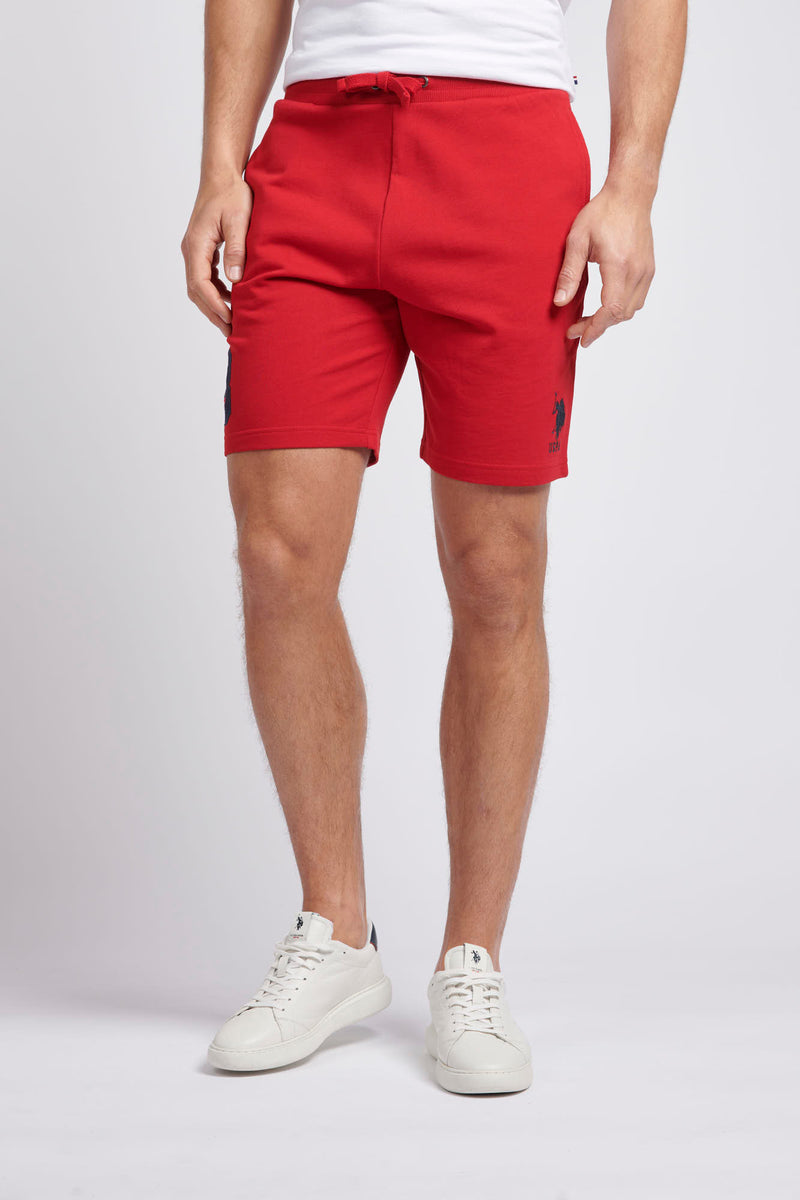 Mens Classic Fit Player 3 Sweat Shorts in Haute Red
