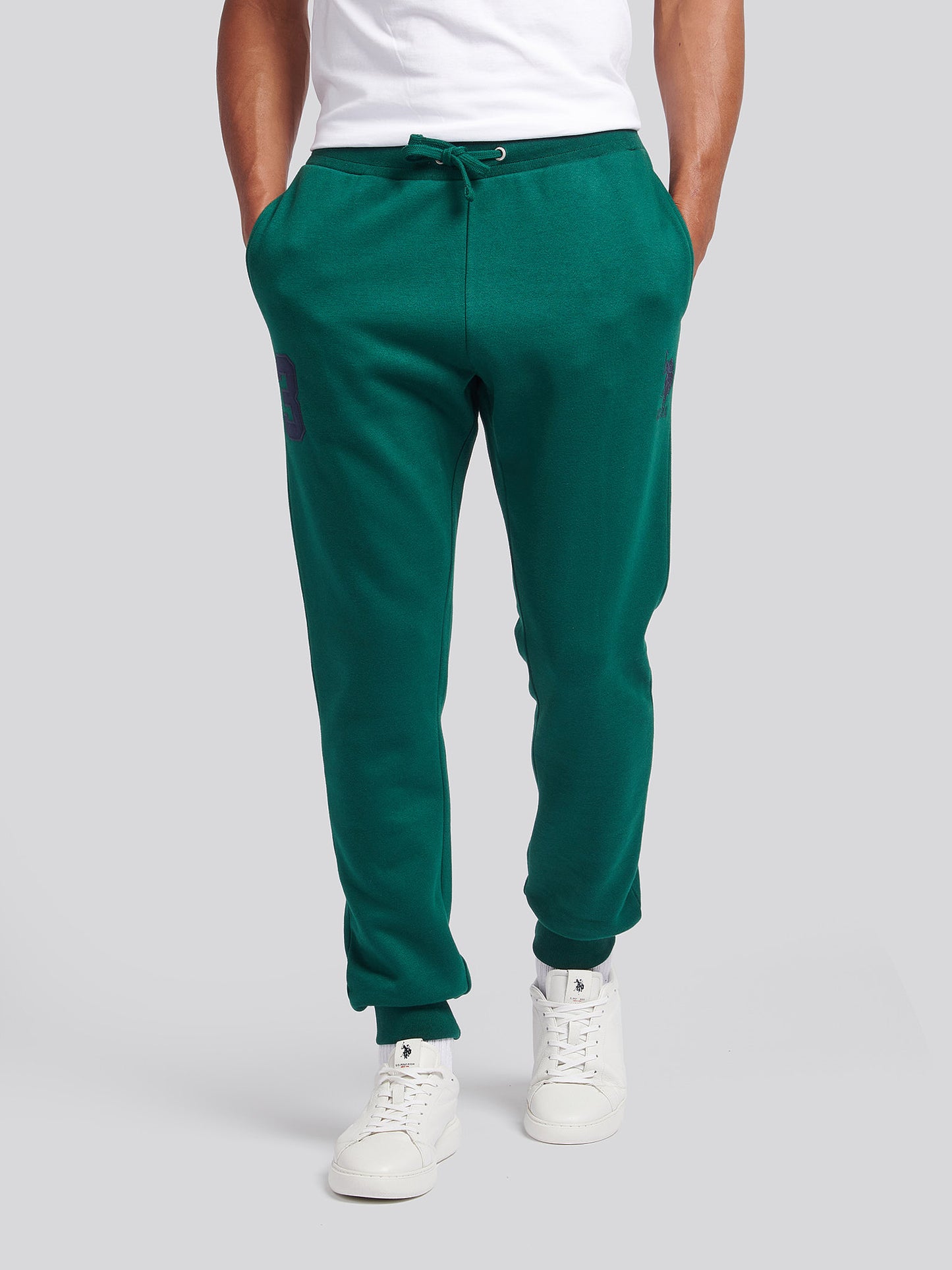 Mens Player 3 Jogger in Rain Forest