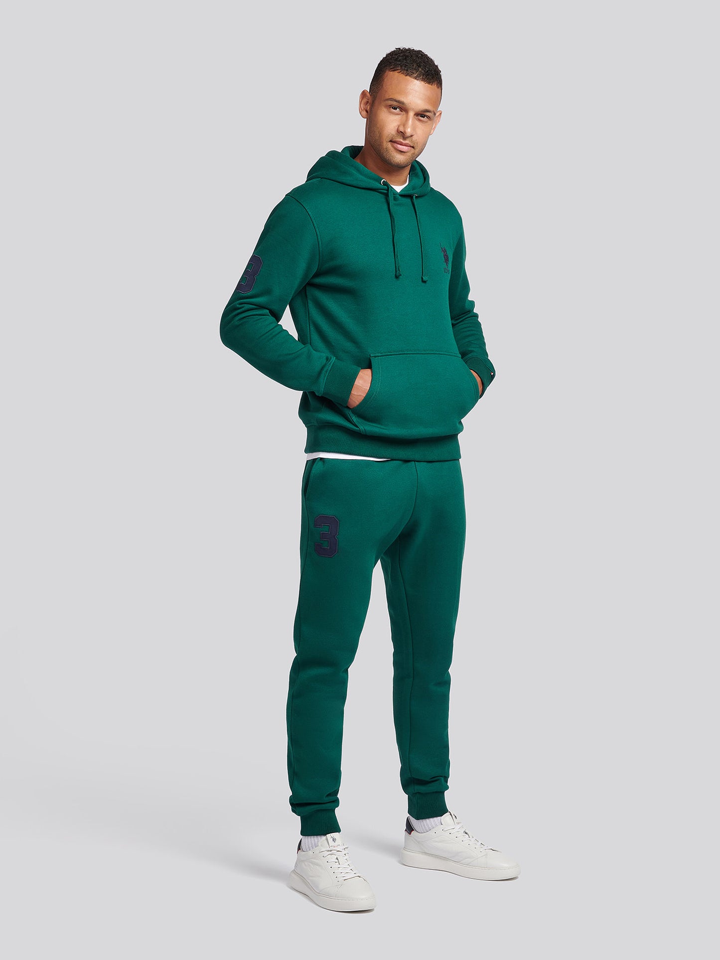 Mens Player 3 Jogger in Rain Forest