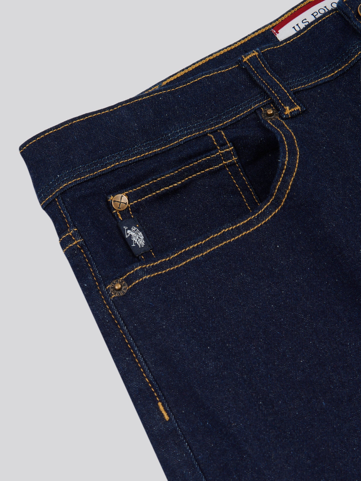 Mens Classic Fit Jean in Rinse Wash
