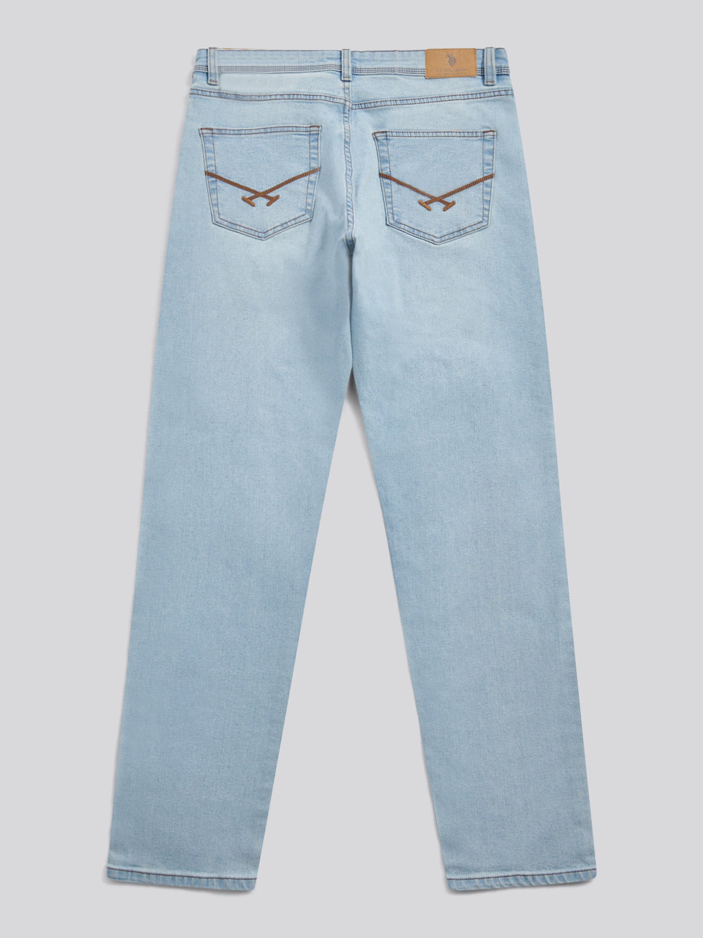 Mens Classic Fit Jean in Mid Wash