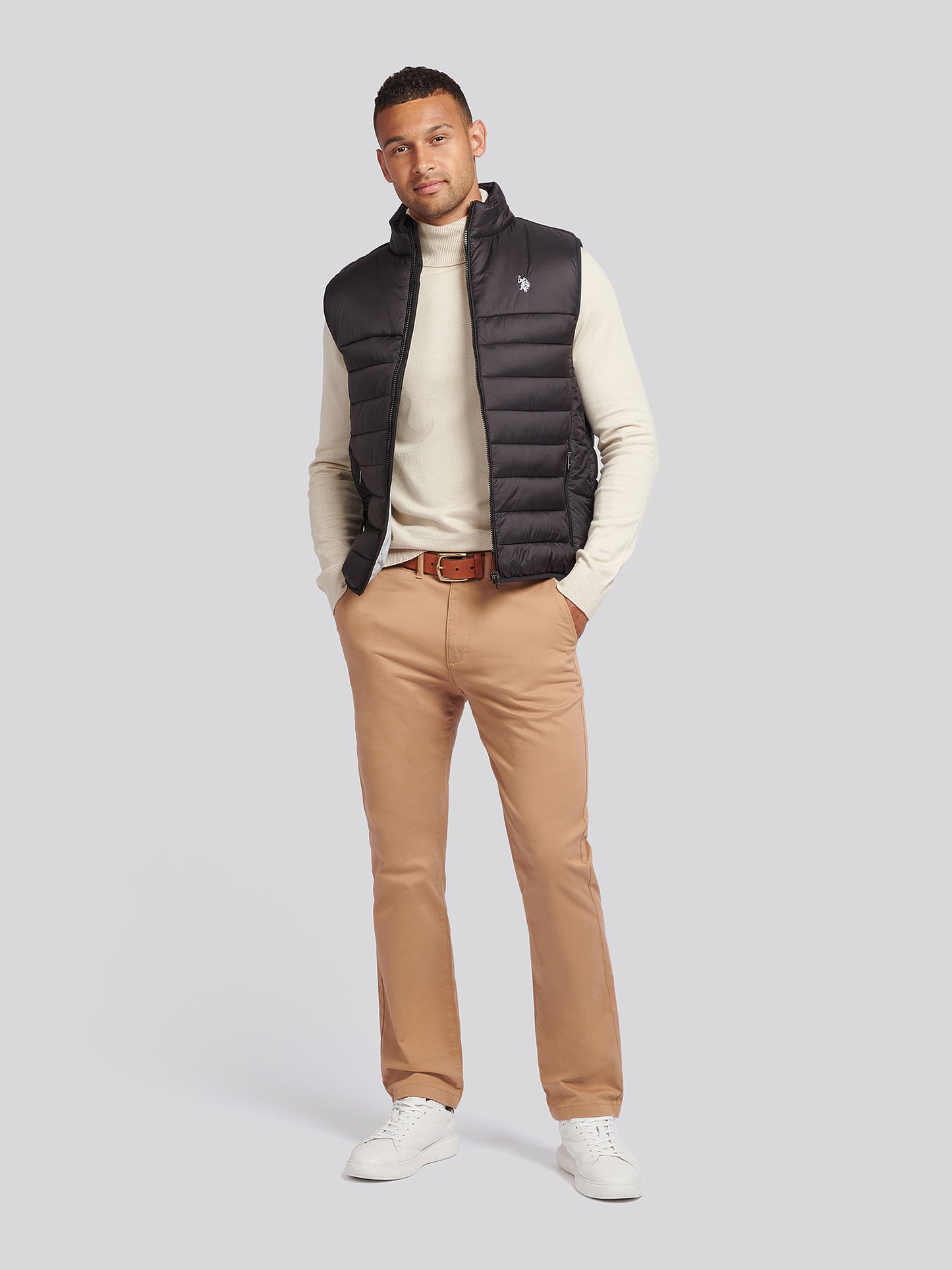 Mens Panelled Quilted Gilet in Black Bright White DHM