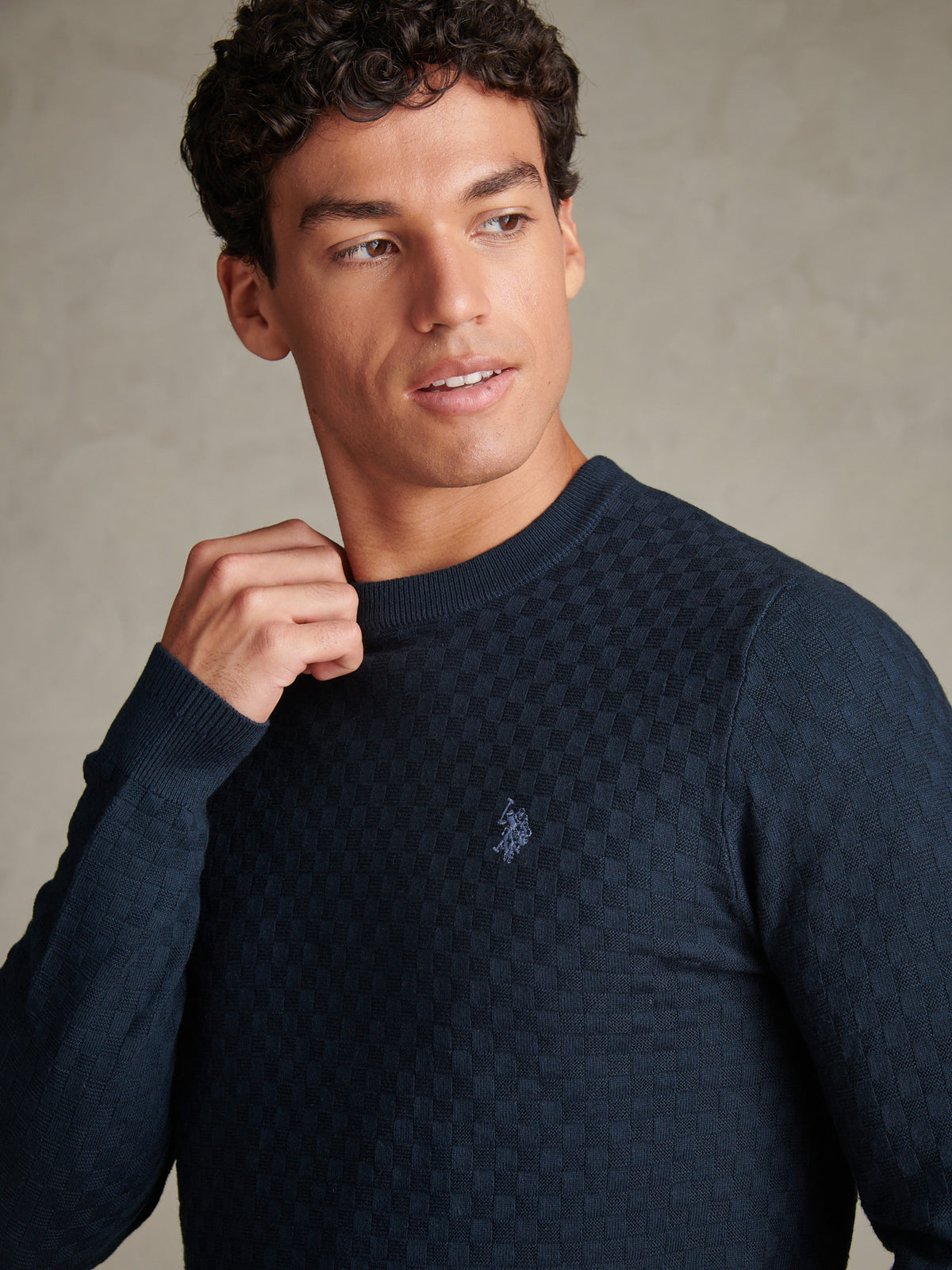 Mens Textured Checkerboard Crew Neck Knit Dark Sapphire Navy / Moonlight Blue DHM