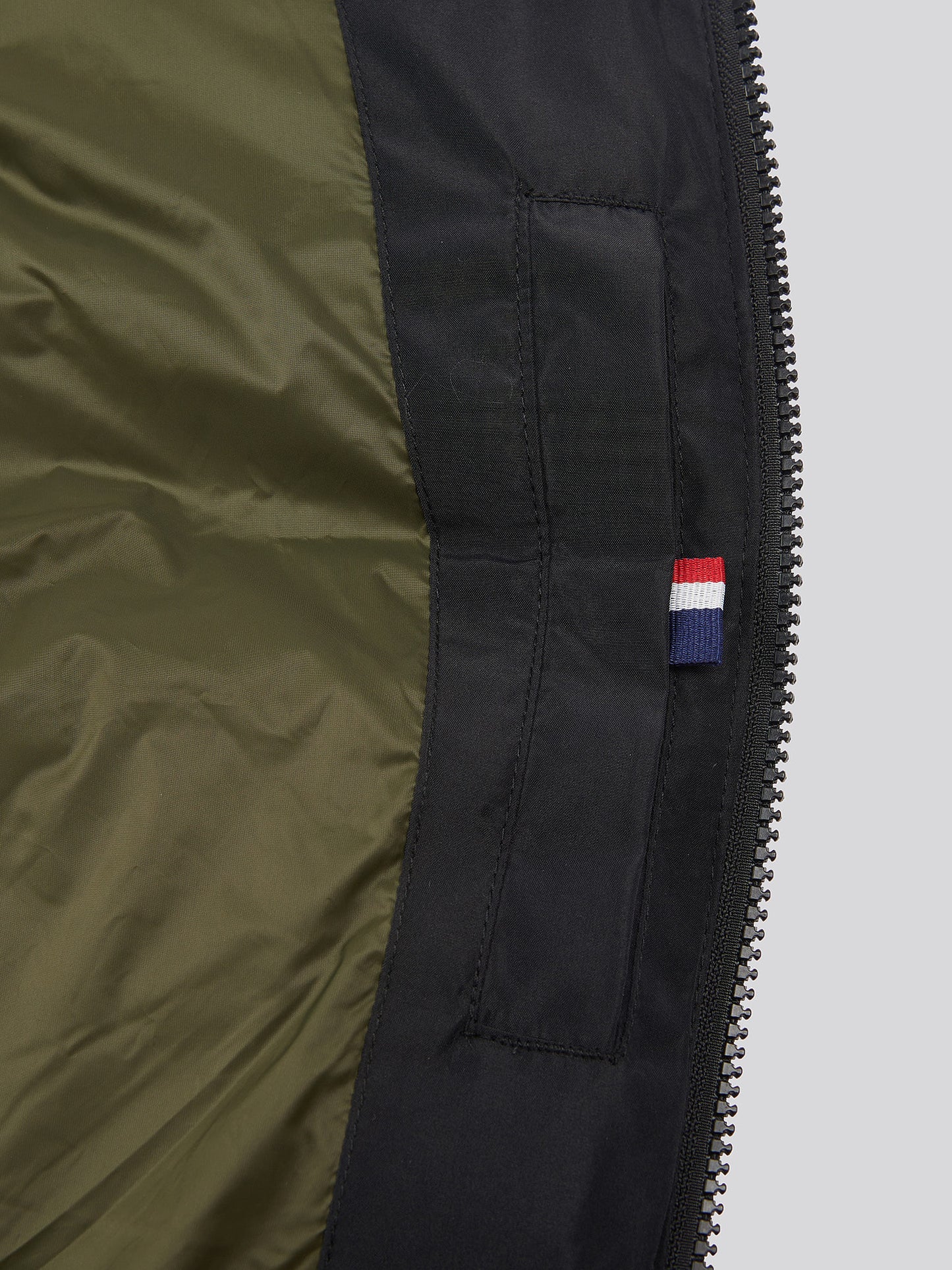 Mens Wide Baffle Gilet in Black