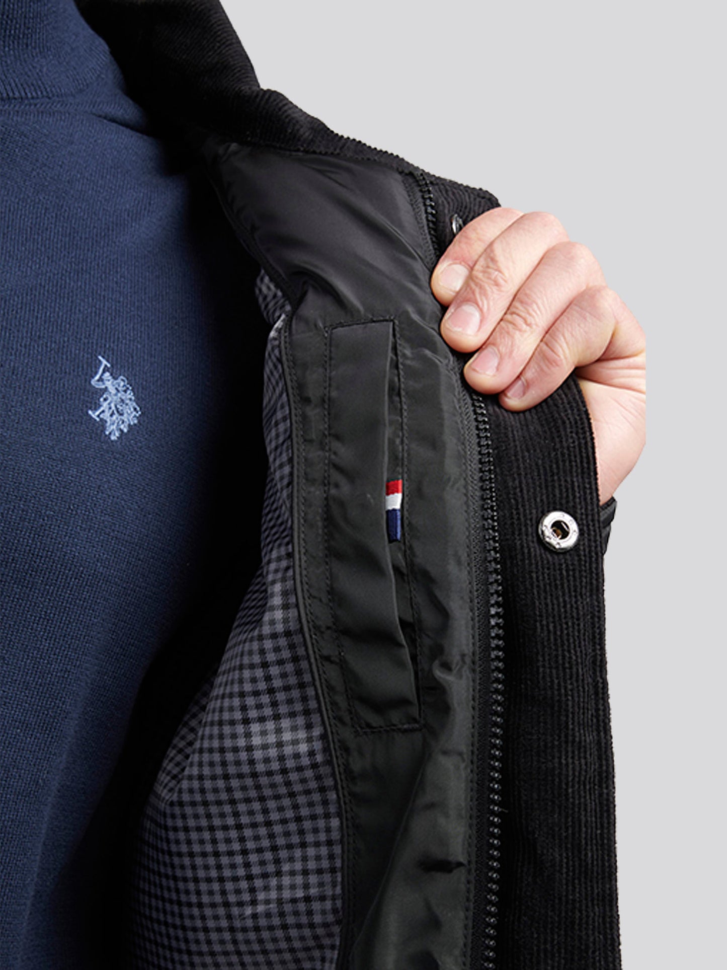 Mens Diamond Quilted Funnel Jacket in Black