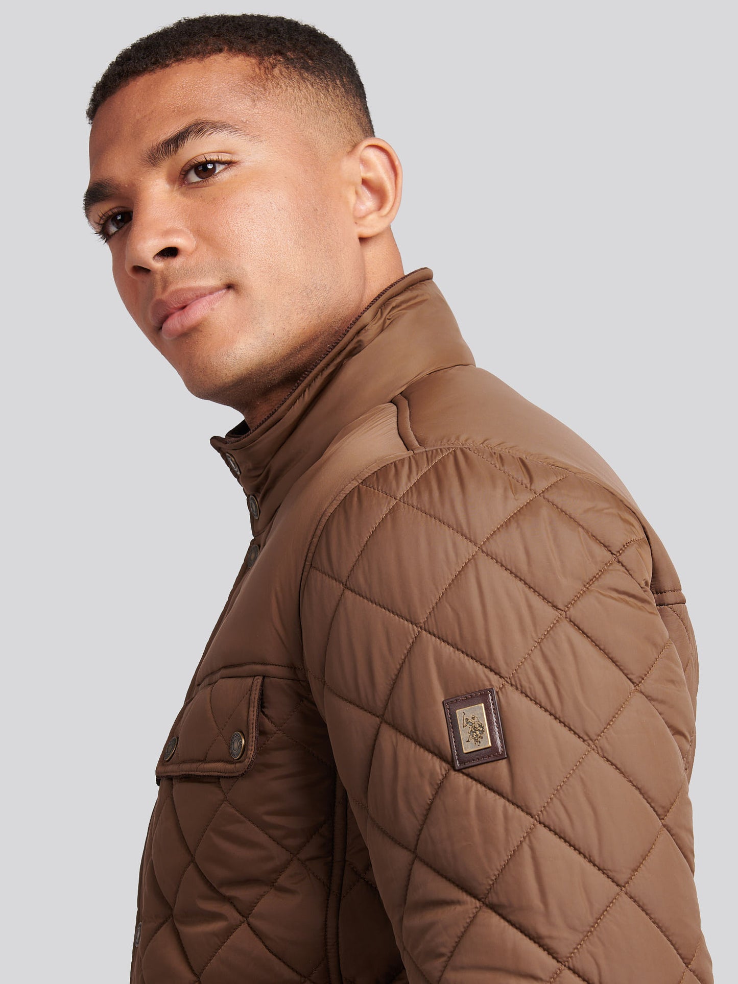 Mens Diamond Quilted Funnel Jacket in Cocoa