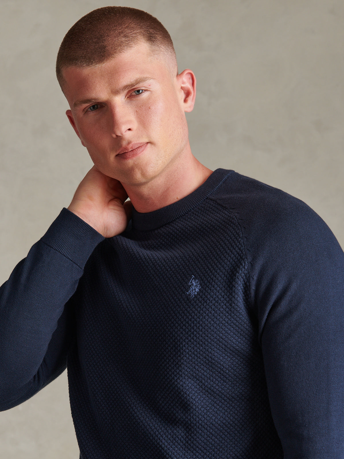 Mens Moss Stitch Raglan Crew Neck Jumper Dark Sapphire Navy / Moonlight Blue DHM