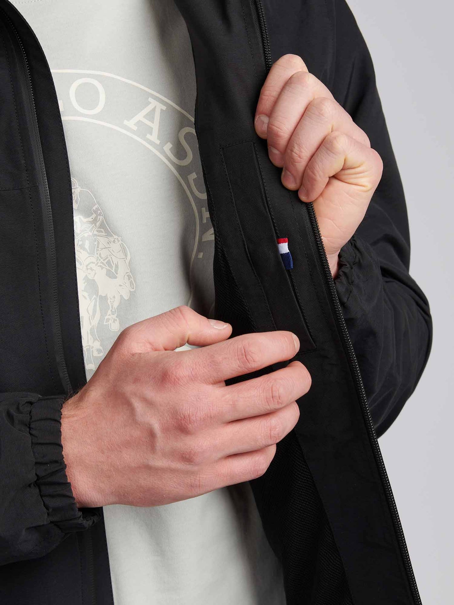 Mens Lightweight Rain Jacket in Black Bright White DHM