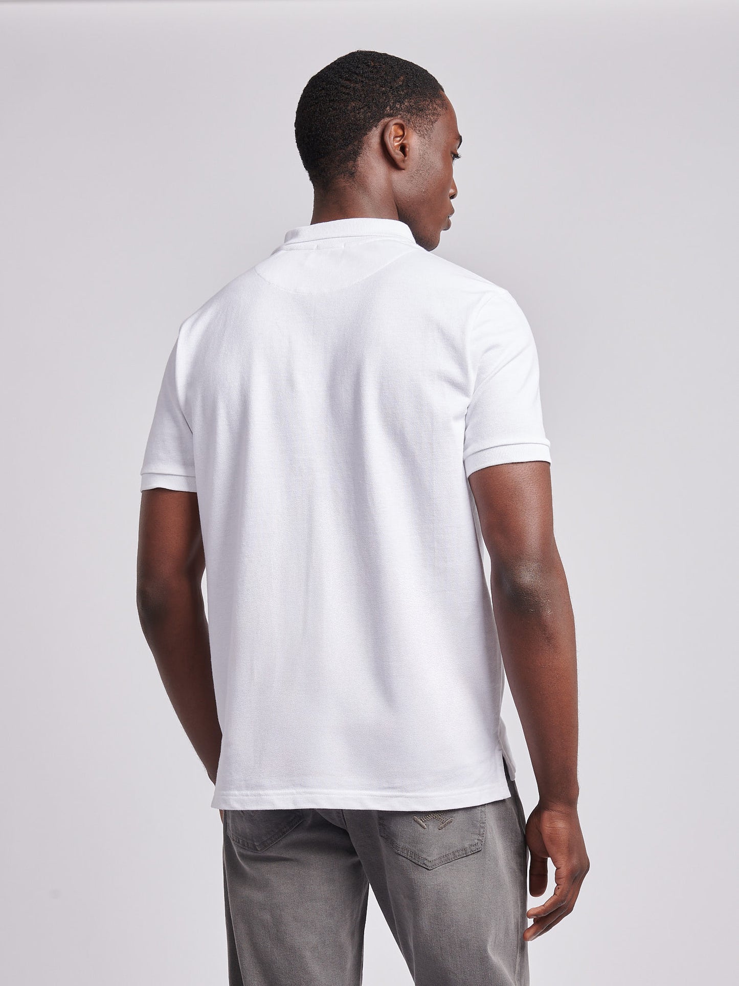 Mens Large Player Pique Polo Shirt in White / Dark Sapphire Navy DHM