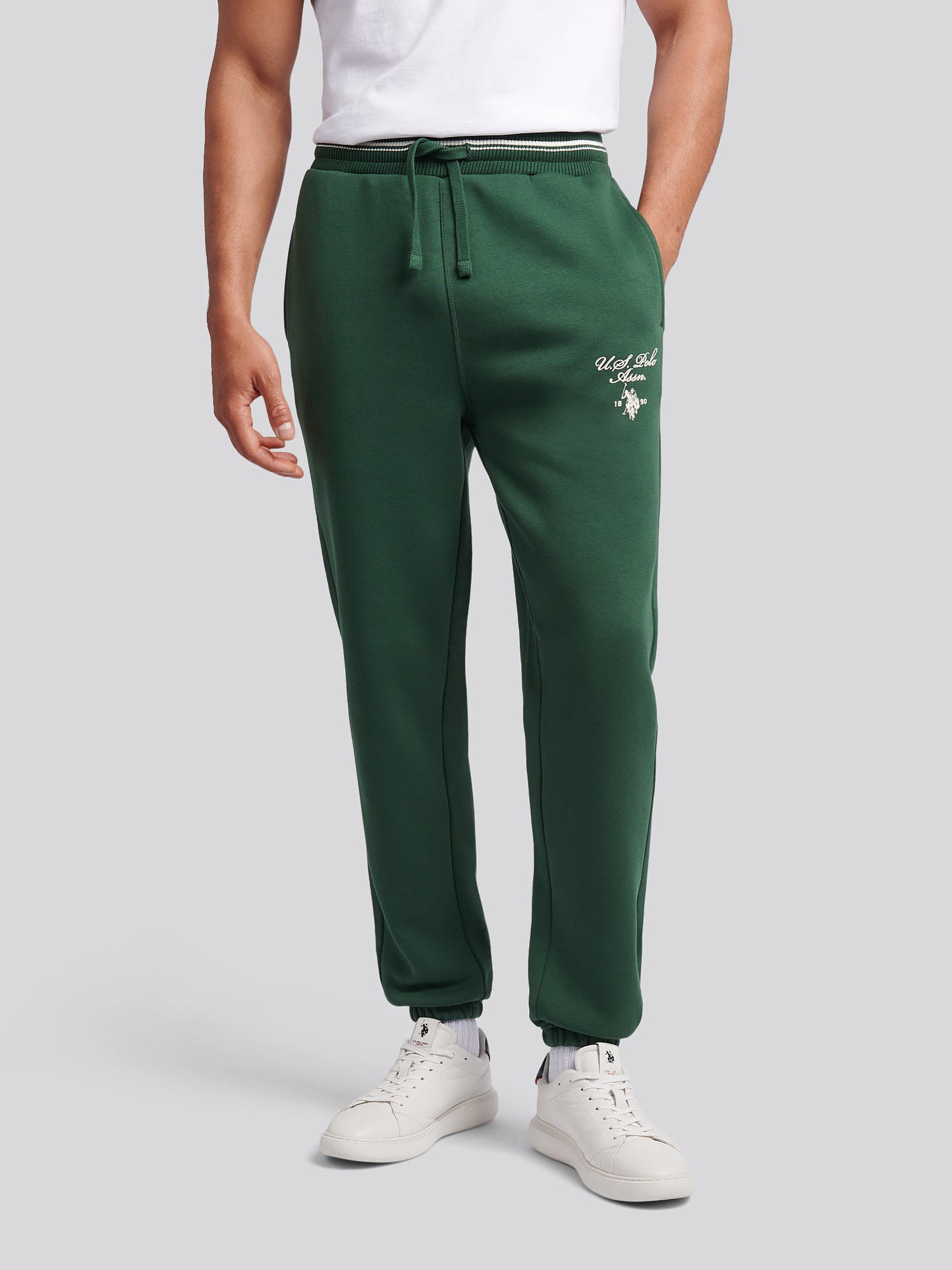 Mens Tipped Sweat Jogger in Pineneedle