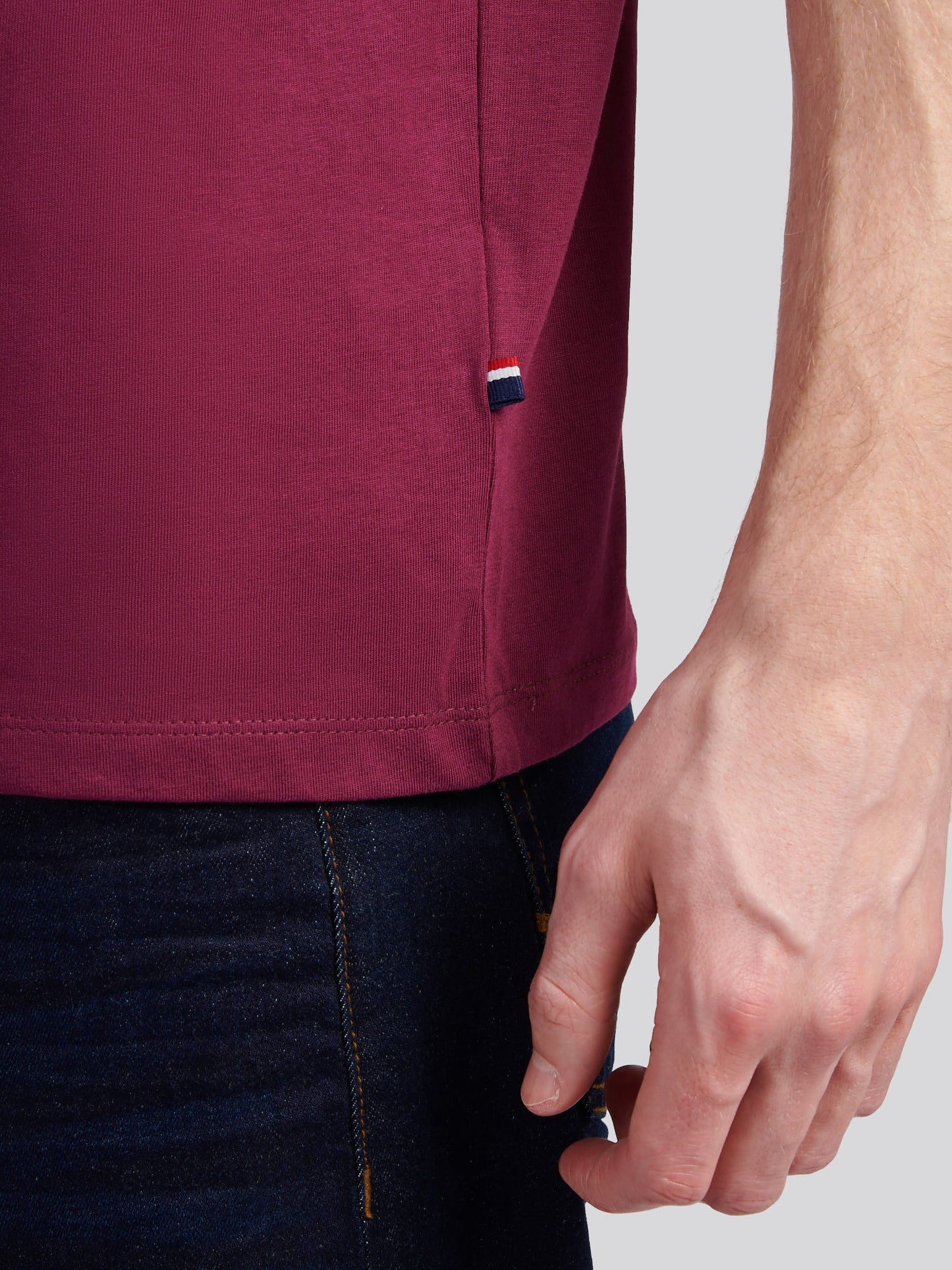 Mens Heritage Graphic T-Shirt in Grape Wine