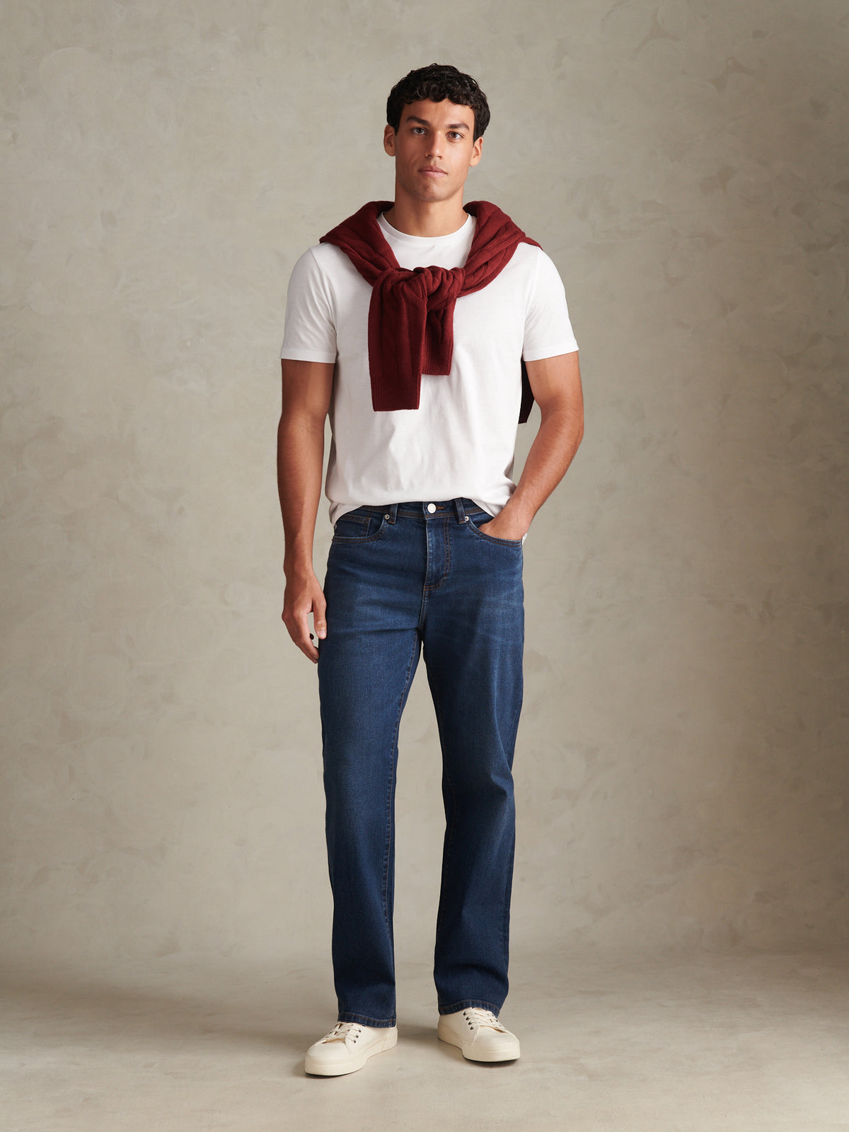 Mens Relaxed Fit Jean Royal Distress