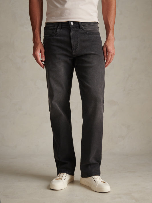 Mens Relaxed Fit Jean Distressed Black