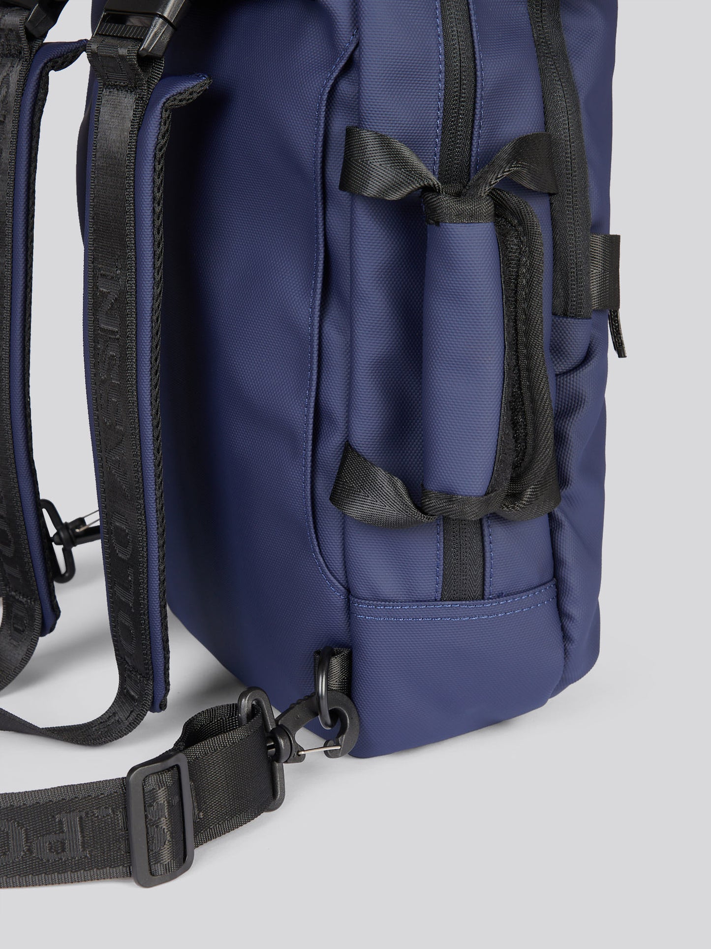 Mens Arrowhead Backpack in Navy