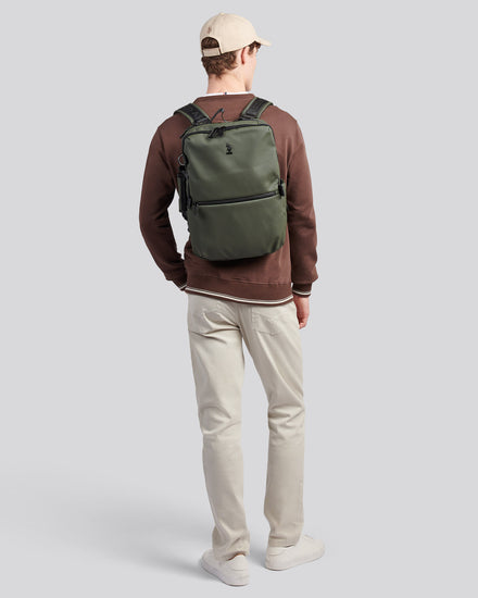 Mens Arrowhead Backpack in Army Green