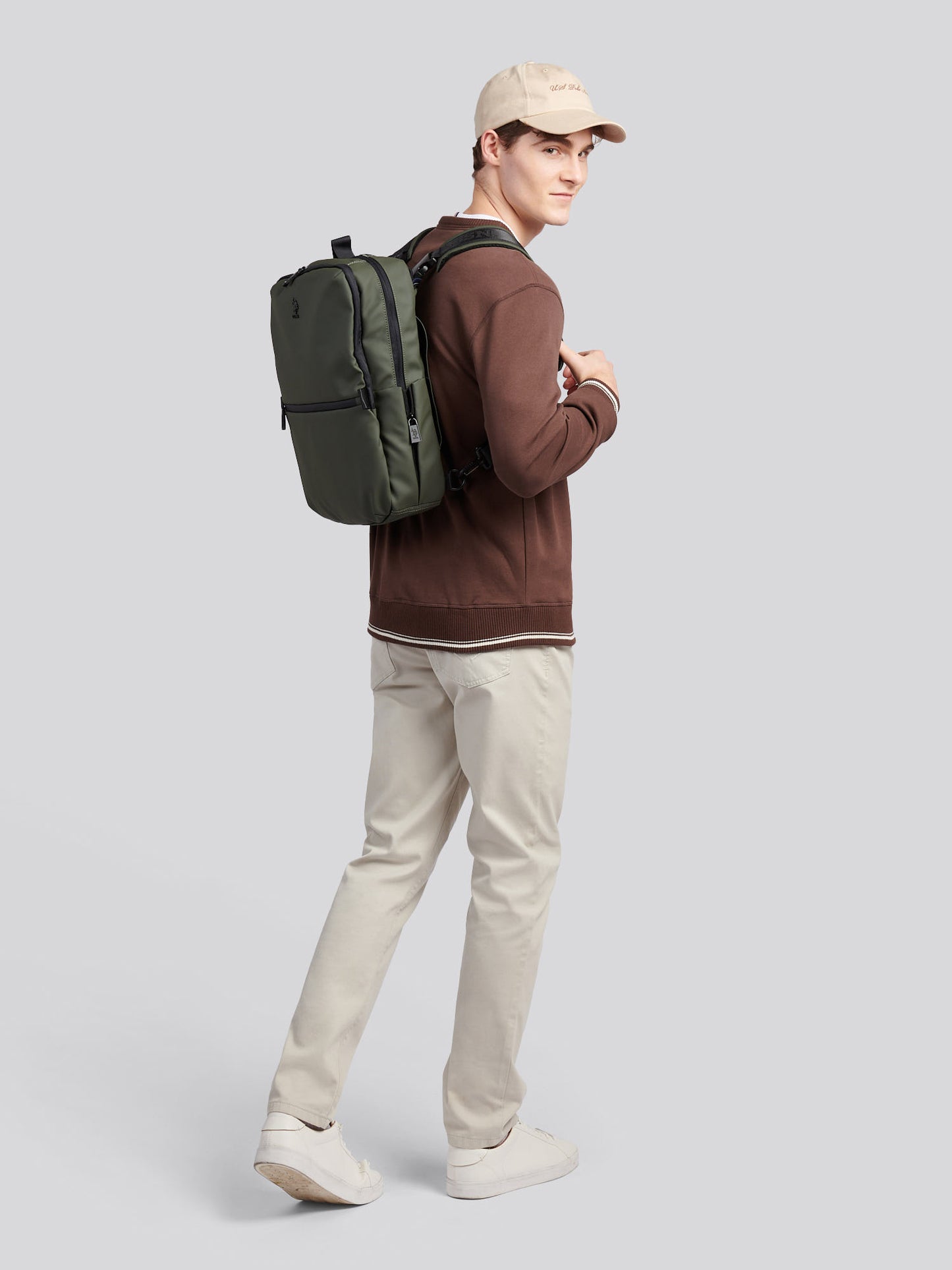 Mens Arrowhead Backpack in Army Green